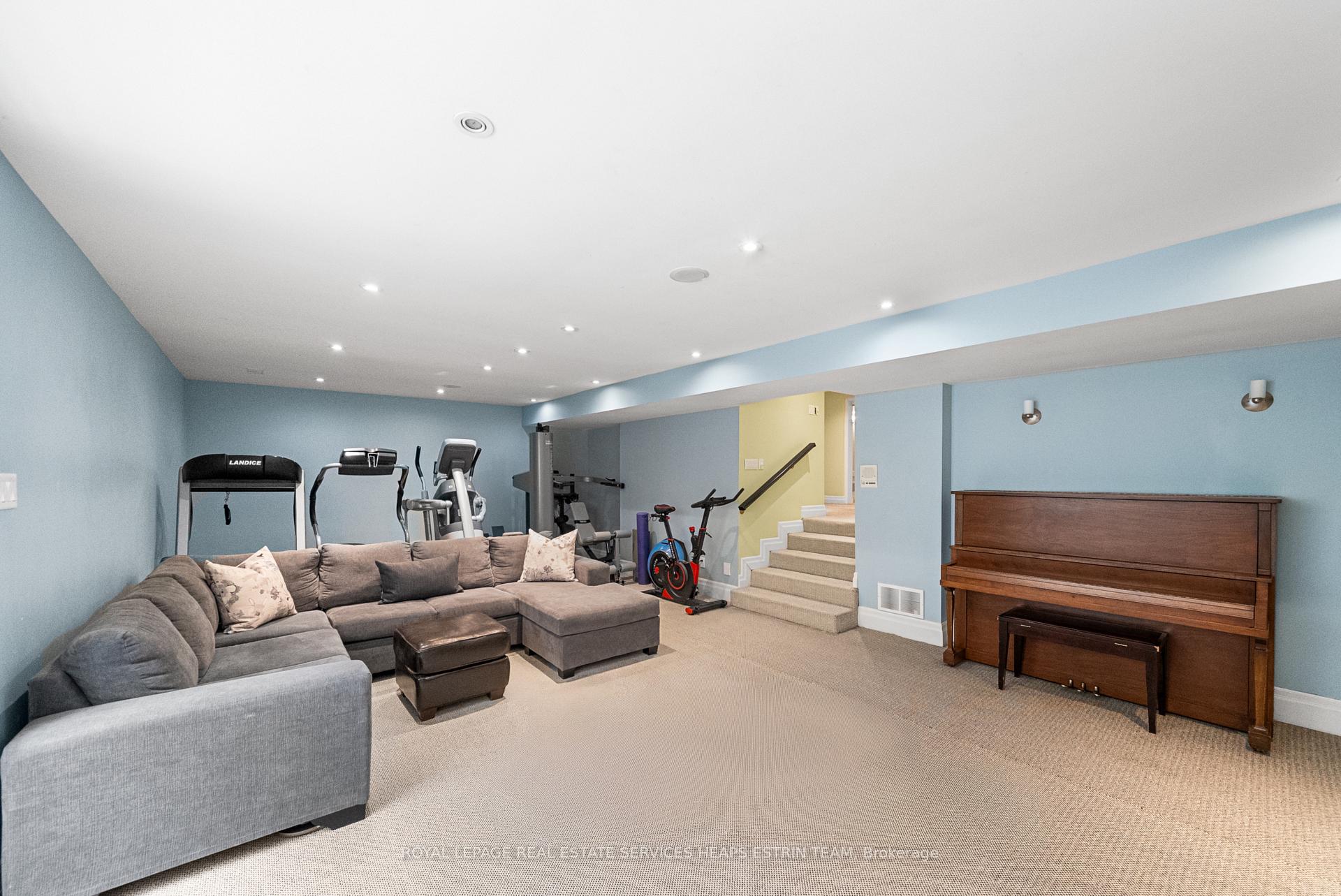 Photo 59 of 25 Strathgowan Crescent, Toronto, Lawrence Park South — HOMEH