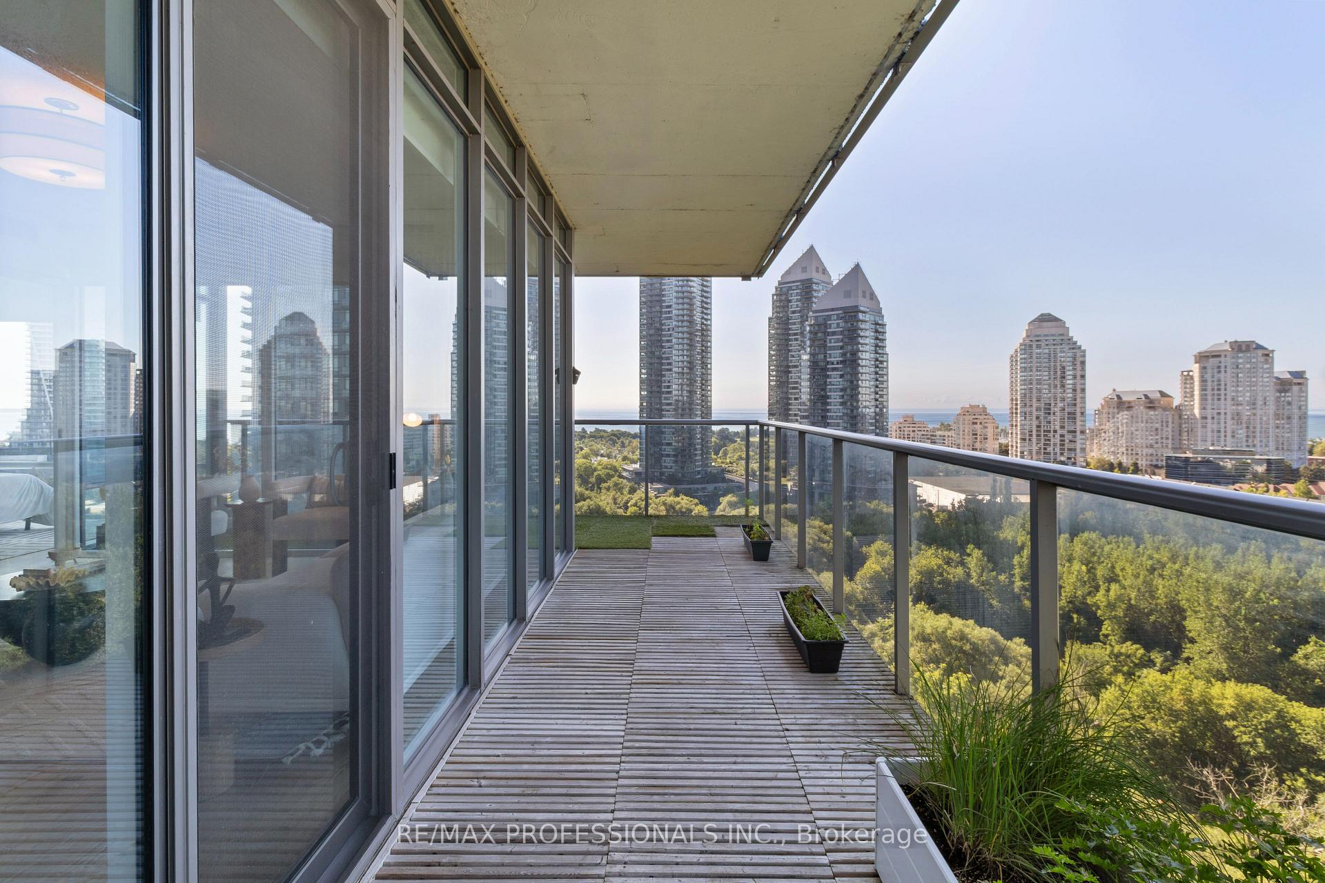 Photo 23 of Unit 1605, 88 Park Lawn Road, Etobicoke, Mimico — HOMEH