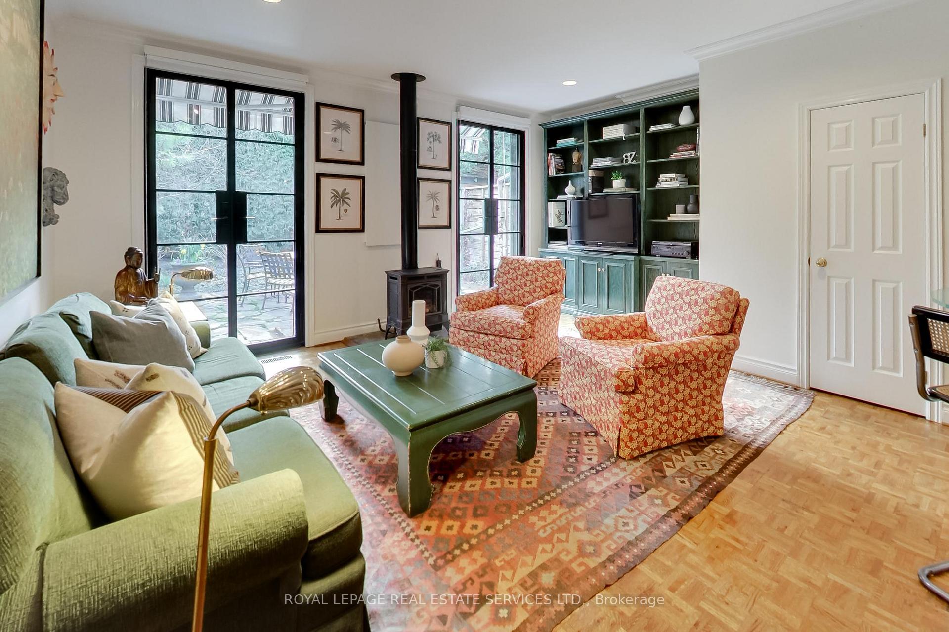 Photo 11 of 738 Huron Street, Toronto, Casa Loma — HOMEH
