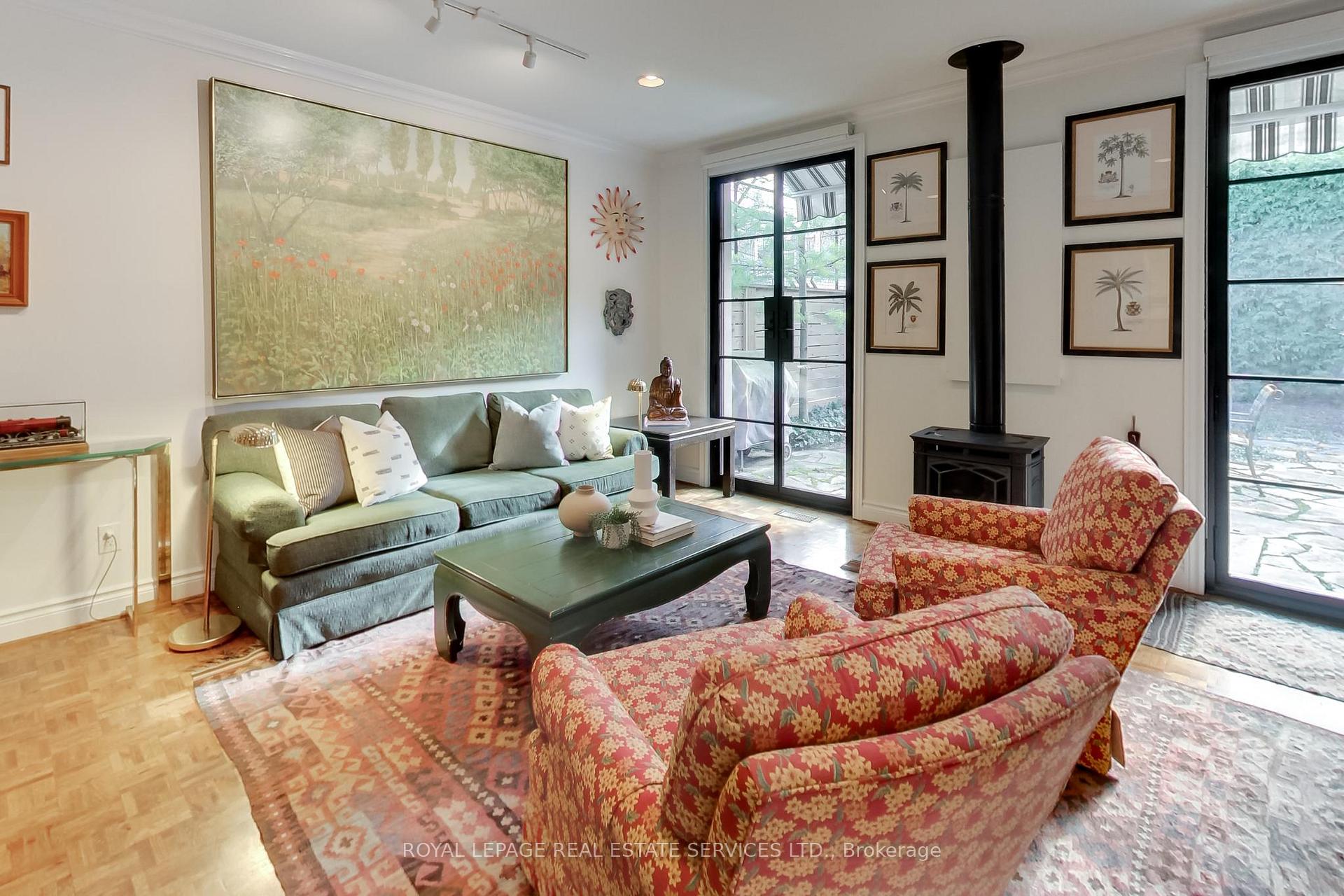 Photo 12 of 738 Huron Street, Toronto, Casa Loma — HOMEH