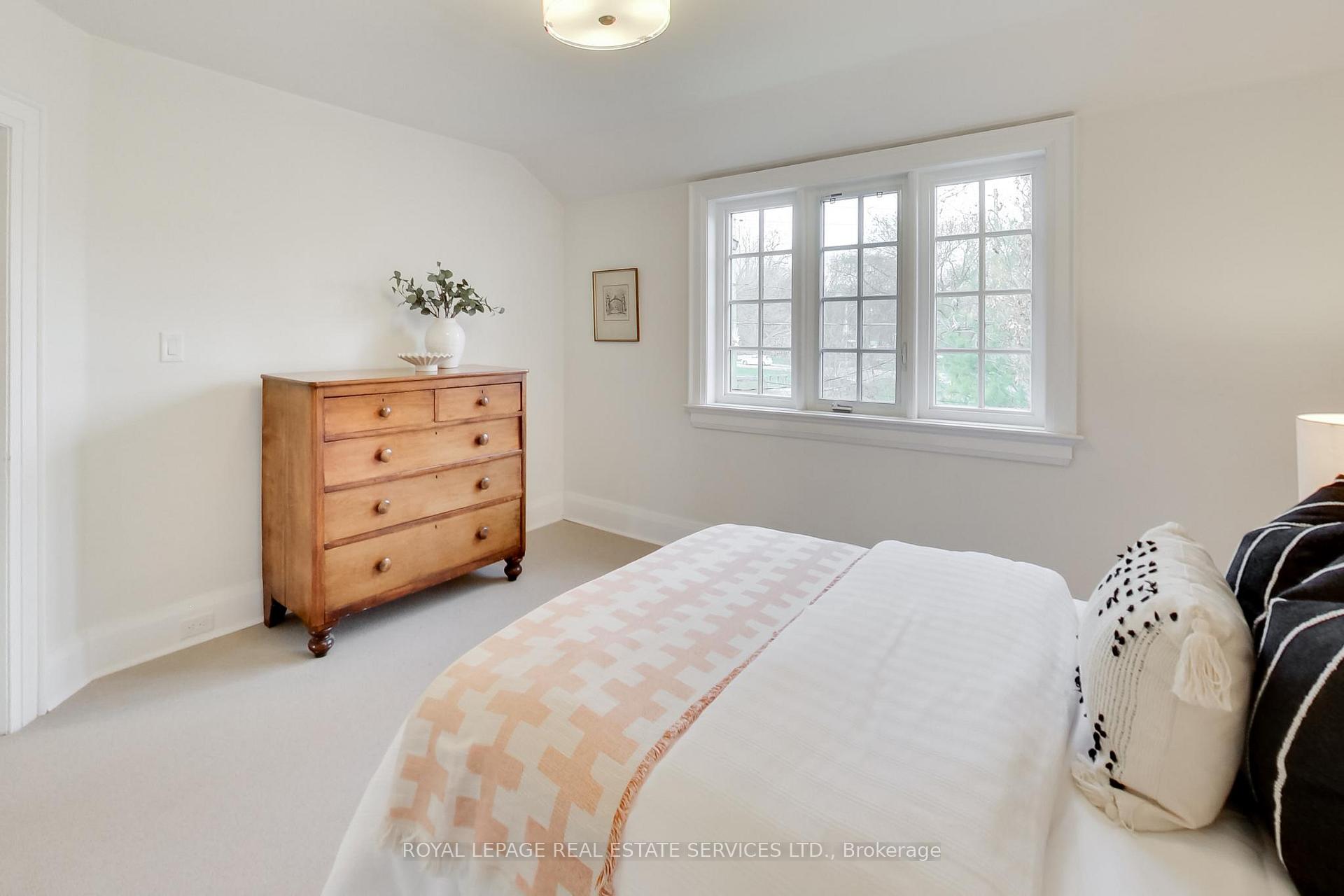 Photo 26 of 738 Huron Street, Toronto, Casa Loma — HOMEH