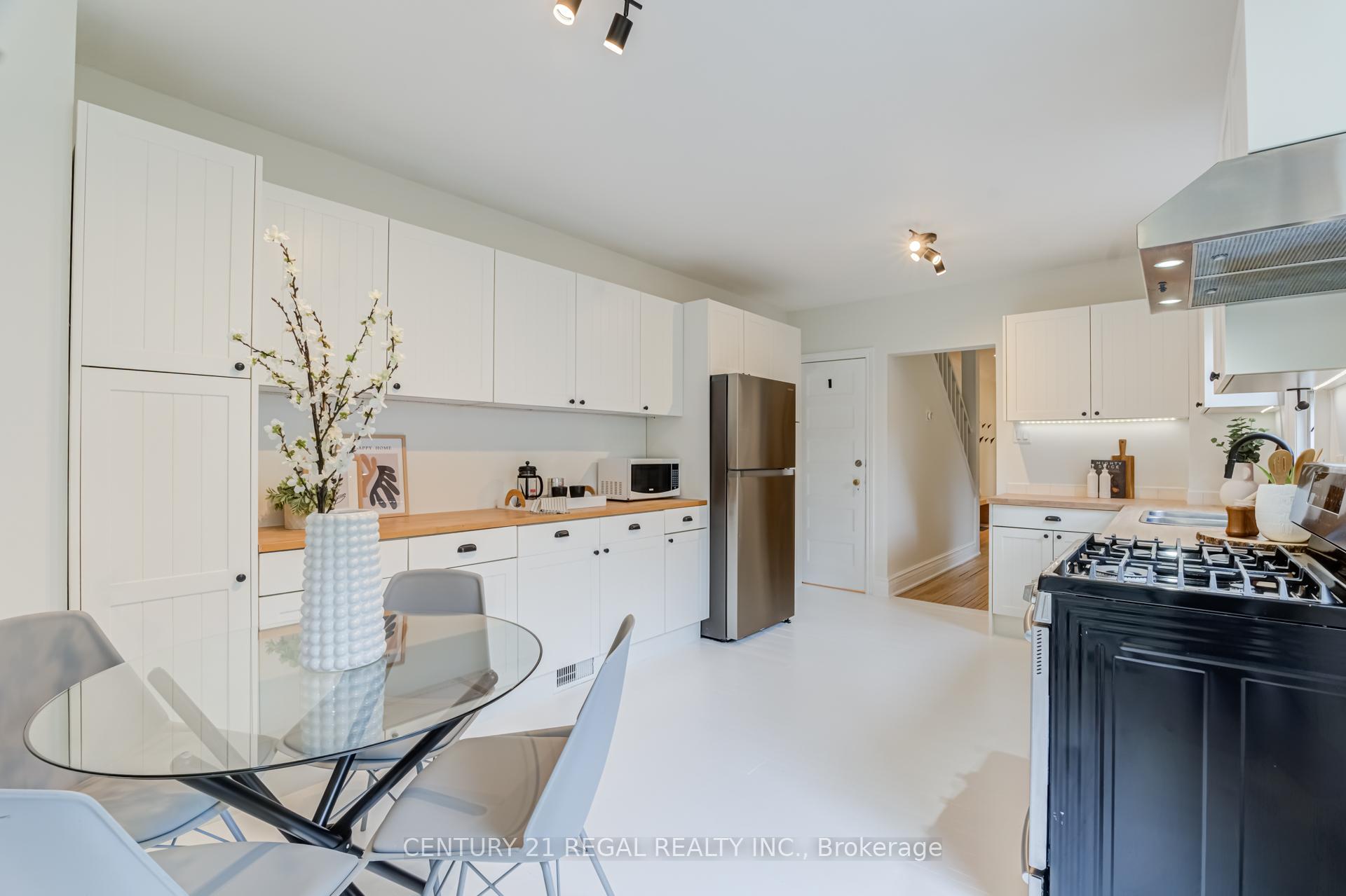 Photo 18 of 213 Boulton Avenue, Toronto, South Riverdale — HOMEH