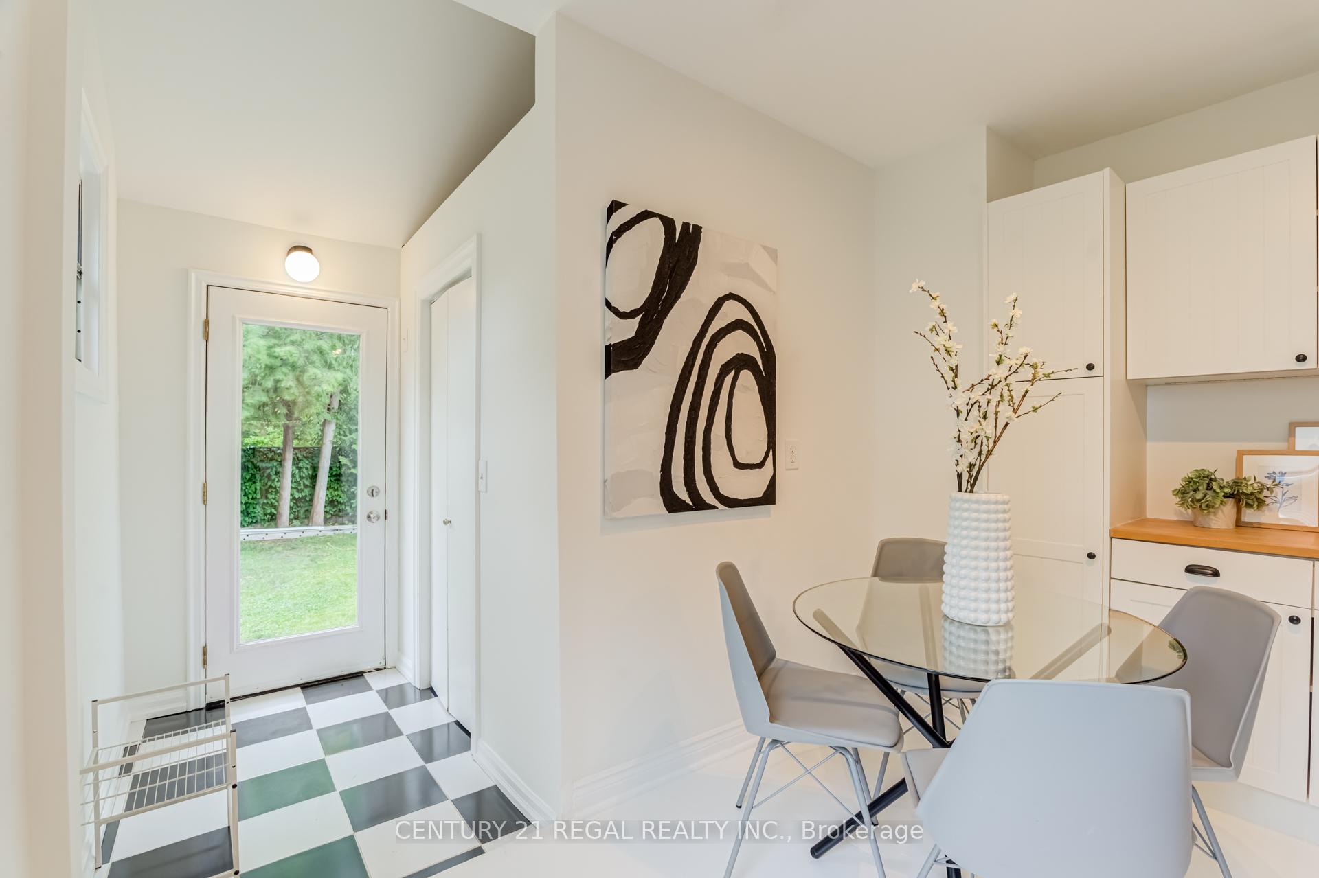 Photo 19 of 213 Boulton Avenue, Toronto, South Riverdale — HOMEH