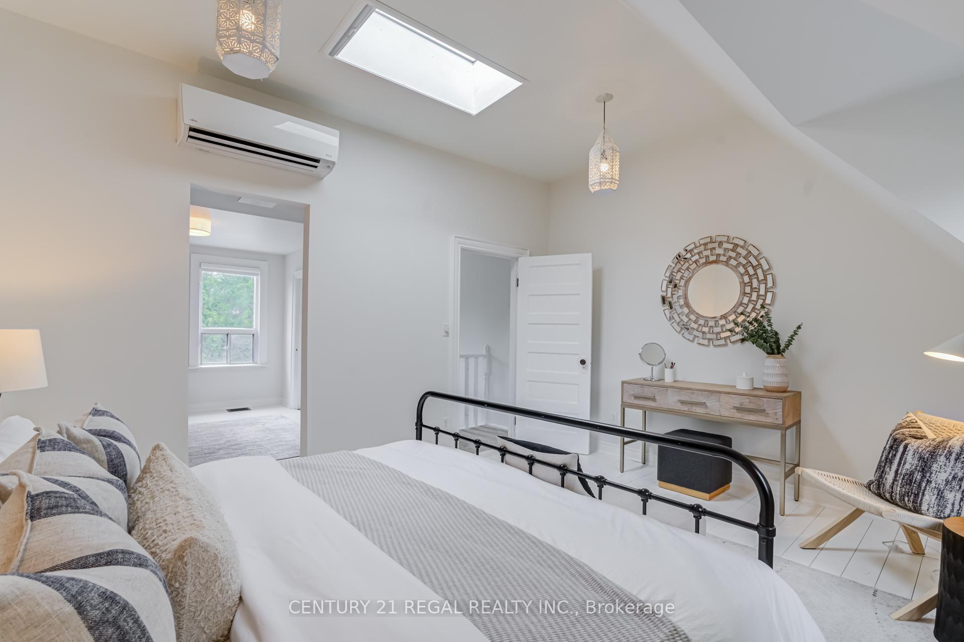 Photo 32 of 213 Boulton Avenue, Toronto, South Riverdale — HOMEH