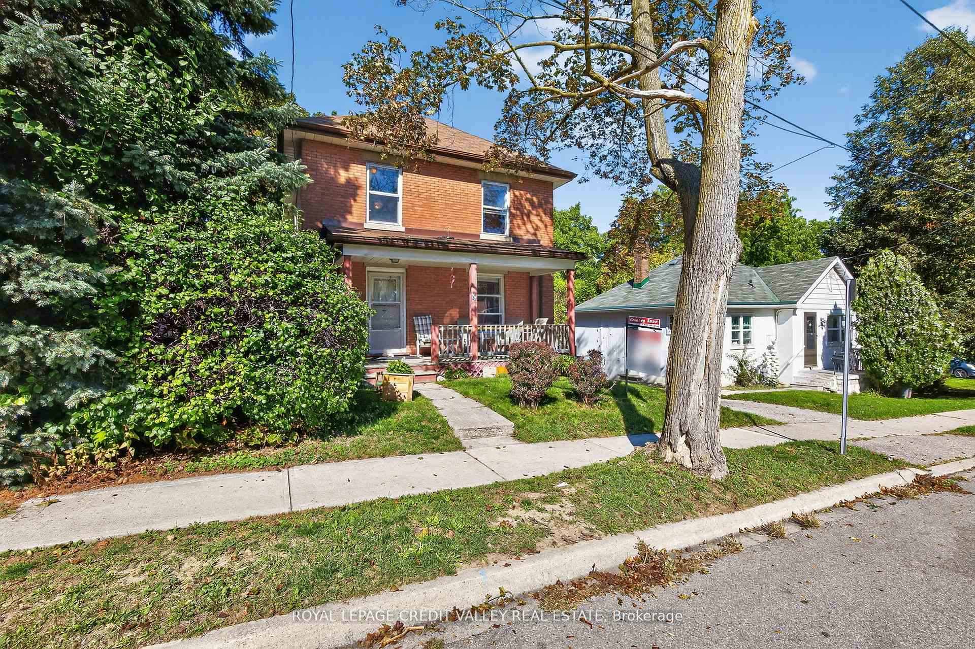 Photo 2 of 34 Joseph Street, Brampton, Downtown Brampton — HOMEH