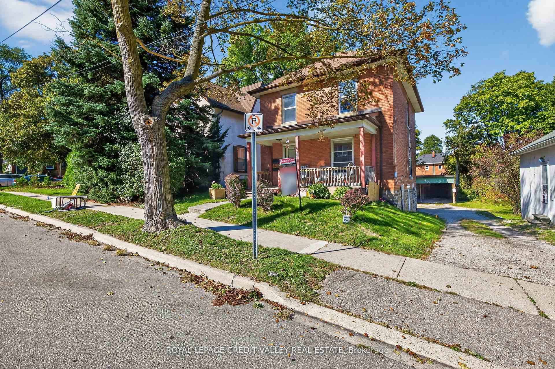 Photo 4 of 34 Joseph Street, Brampton, Downtown Brampton — HOMEH