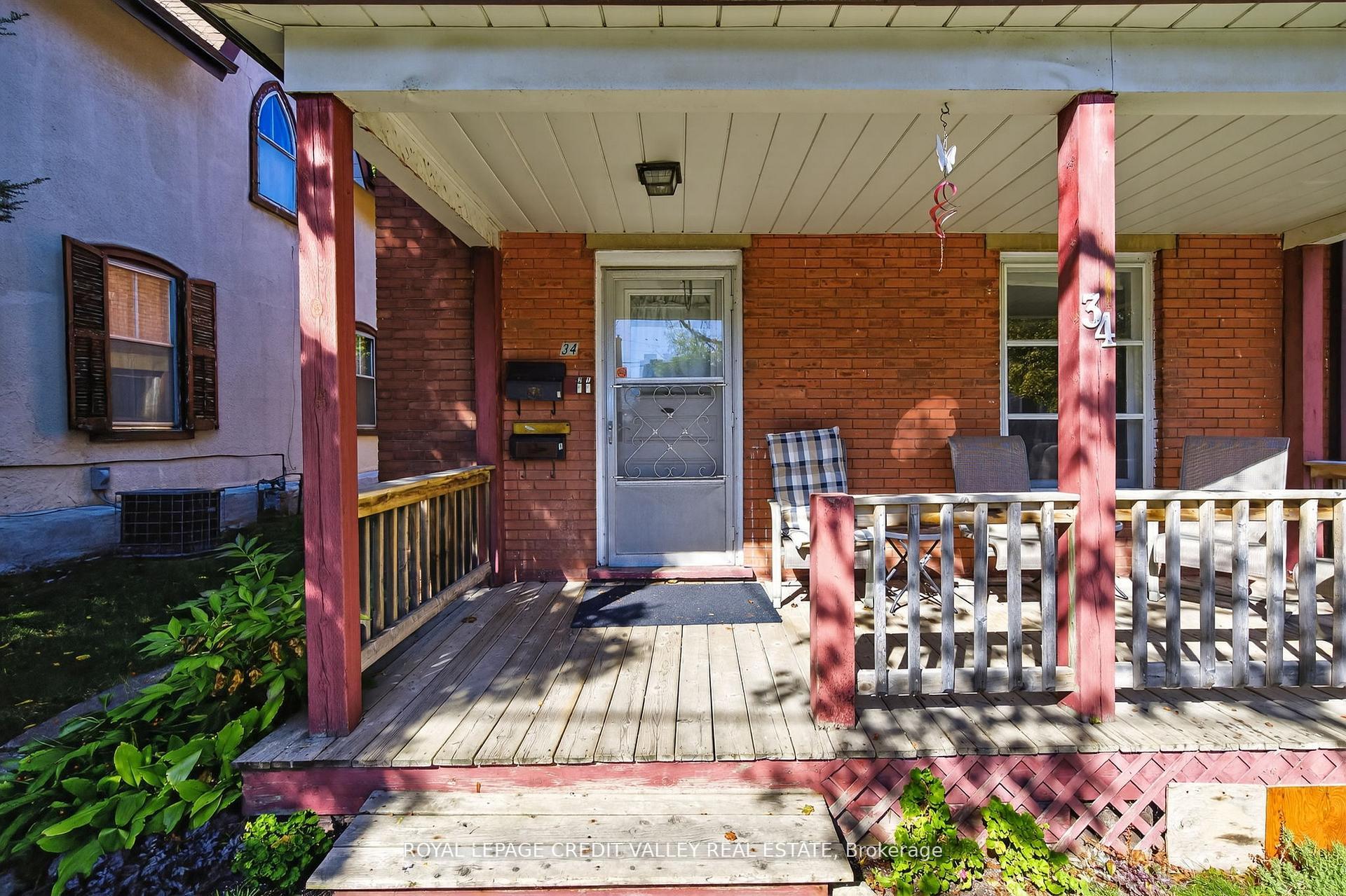 Photo 6 of 34 Joseph Street, Brampton, Downtown Brampton — HOMEH