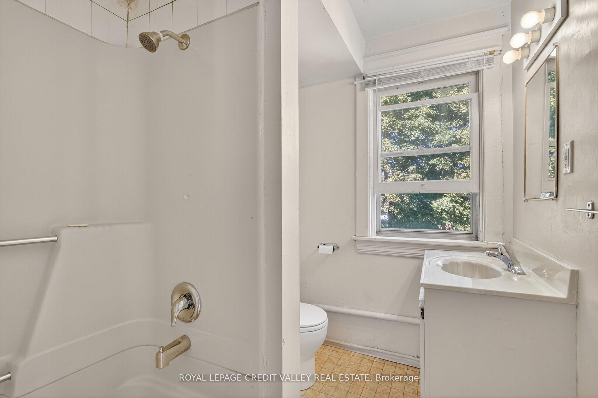Photo 36 of 34 Joseph Street, Brampton, Downtown Brampton — HOMEH