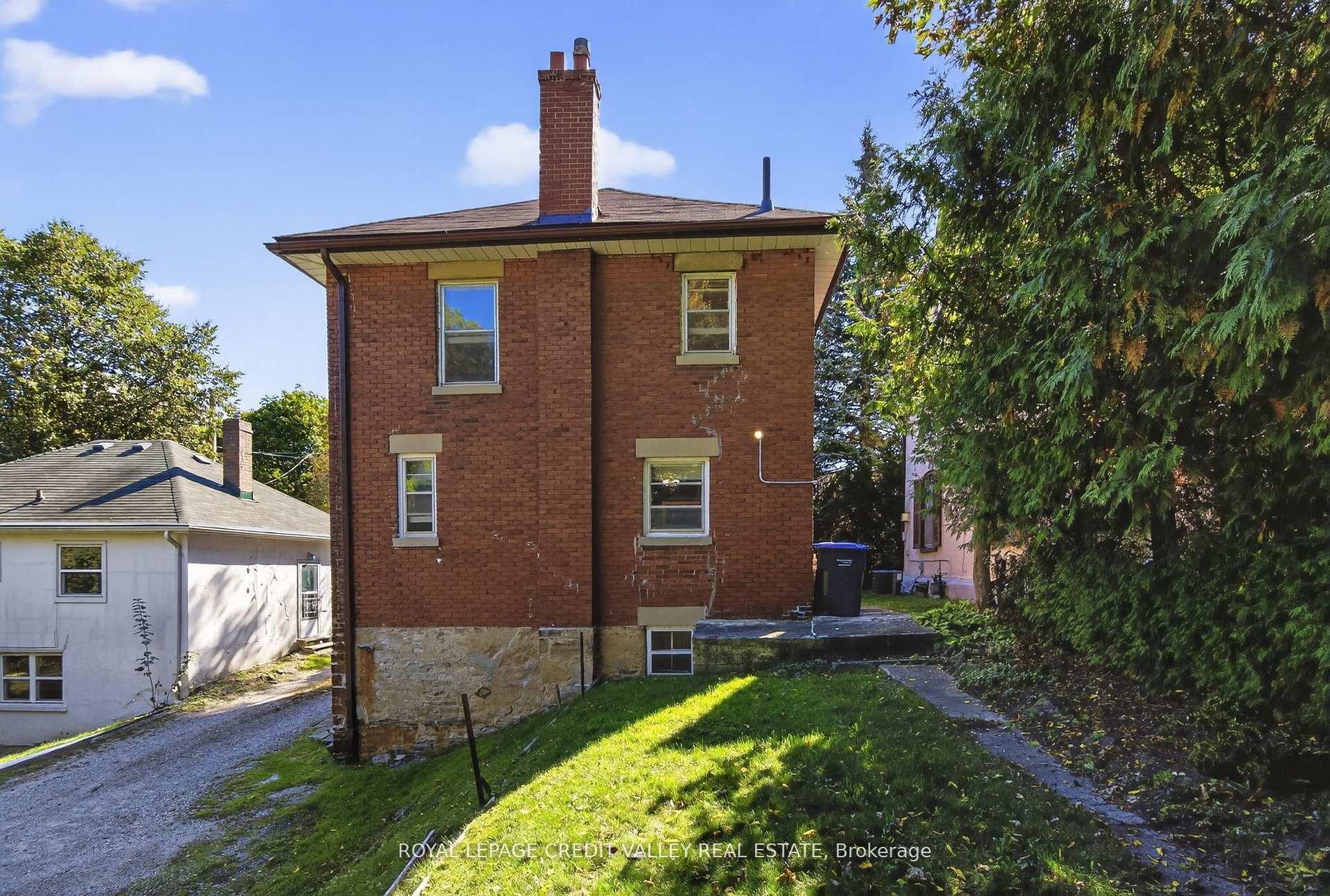 Photo 45 of 34 Joseph Street, Brampton, Downtown Brampton — HOMEH