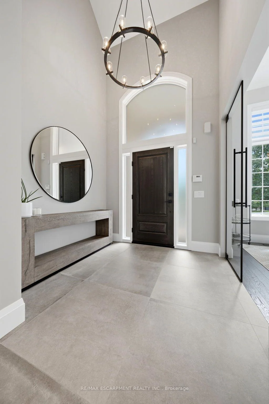 Photo 9 of 2234 Lyndhurst Drive, Oakville, Joshua Creek — HOMEH