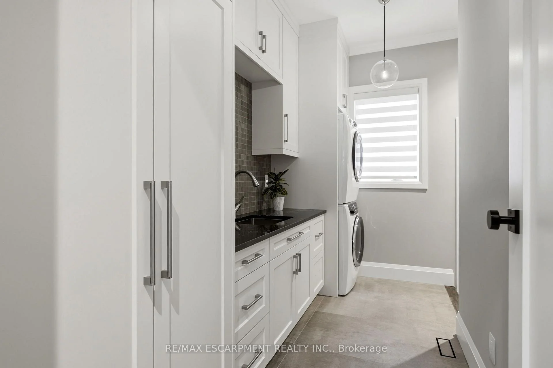 Photo 21 of 2234 Lyndhurst Drive, Oakville, Joshua Creek — HOMEH