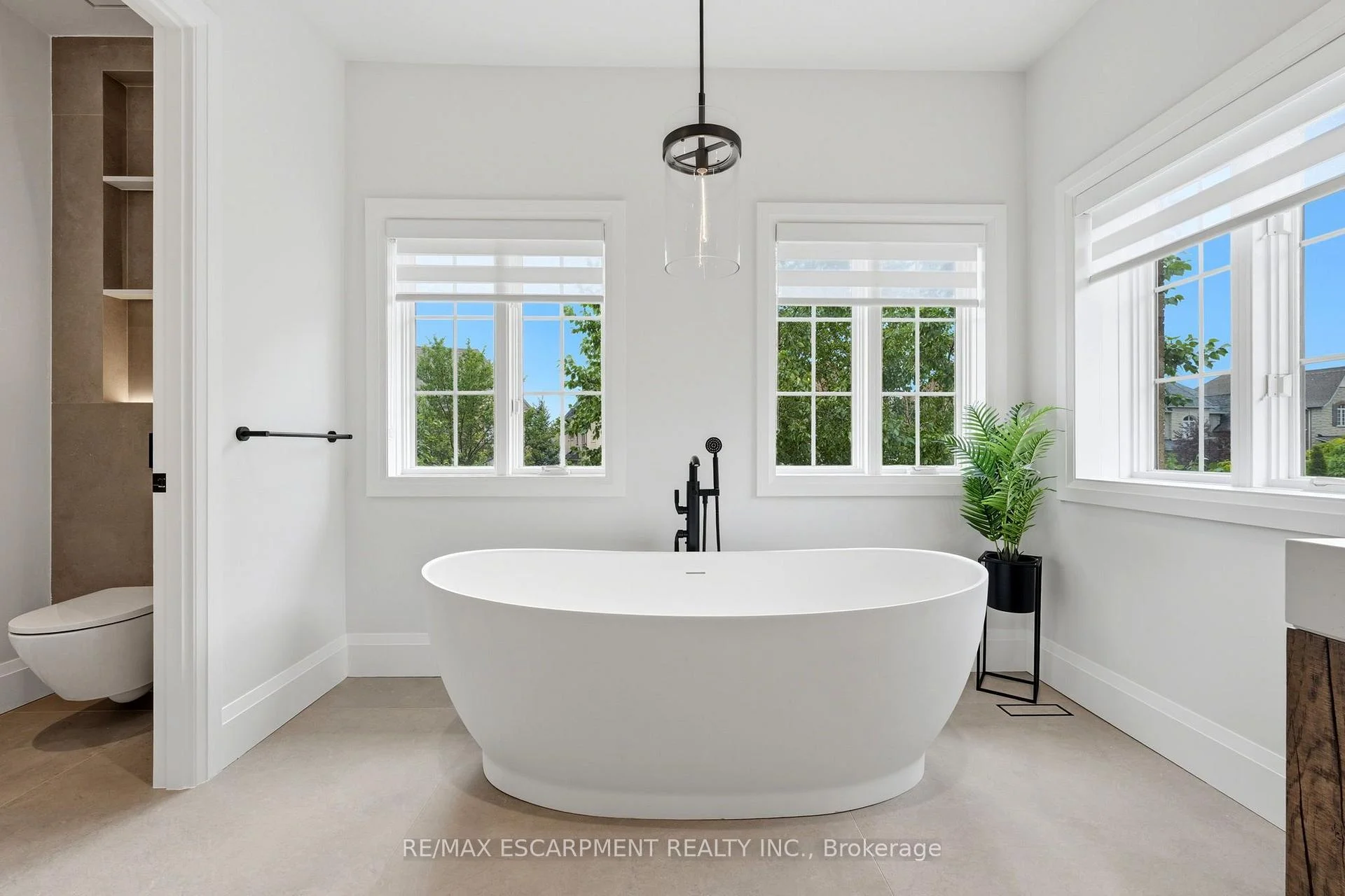 Photo 28 of 2234 Lyndhurst Drive, Oakville, Joshua Creek — HOMEH