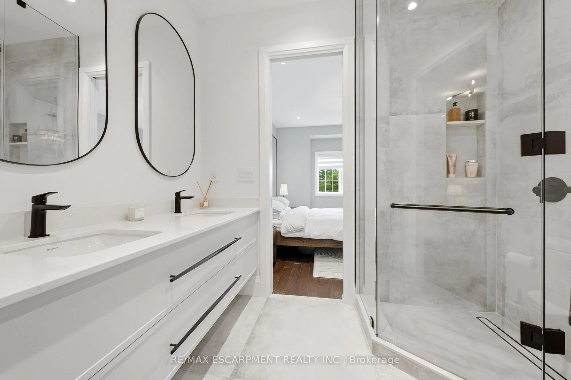 Photo 30 of 2234 Lyndhurst Drive, Oakville, Joshua Creek — HOMEH