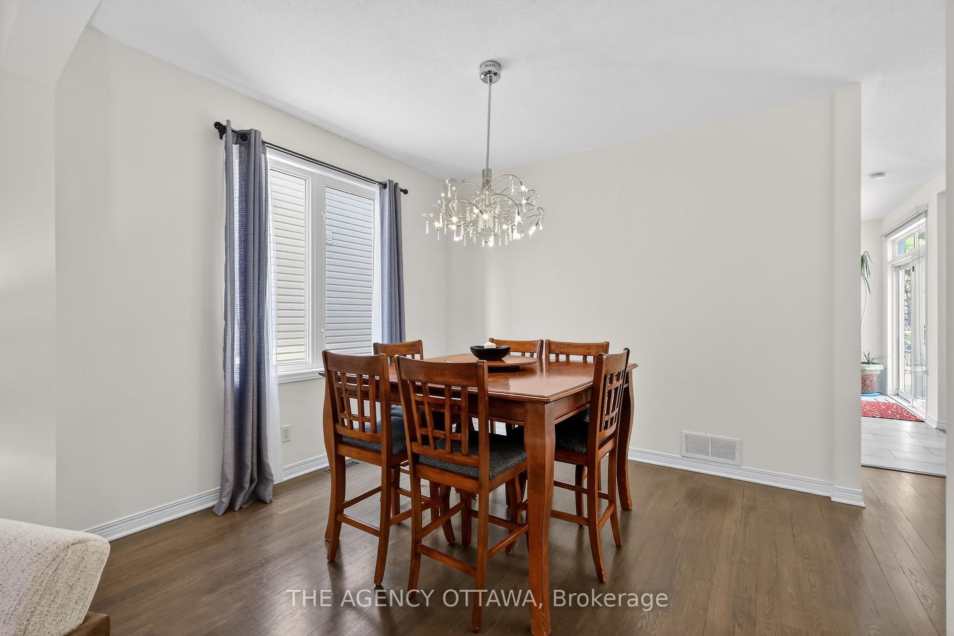Photo 10 of 321 Goldridge Drive, Ottawa, Kanata - Kanata Lakes/Heritage Hills — HOMEH