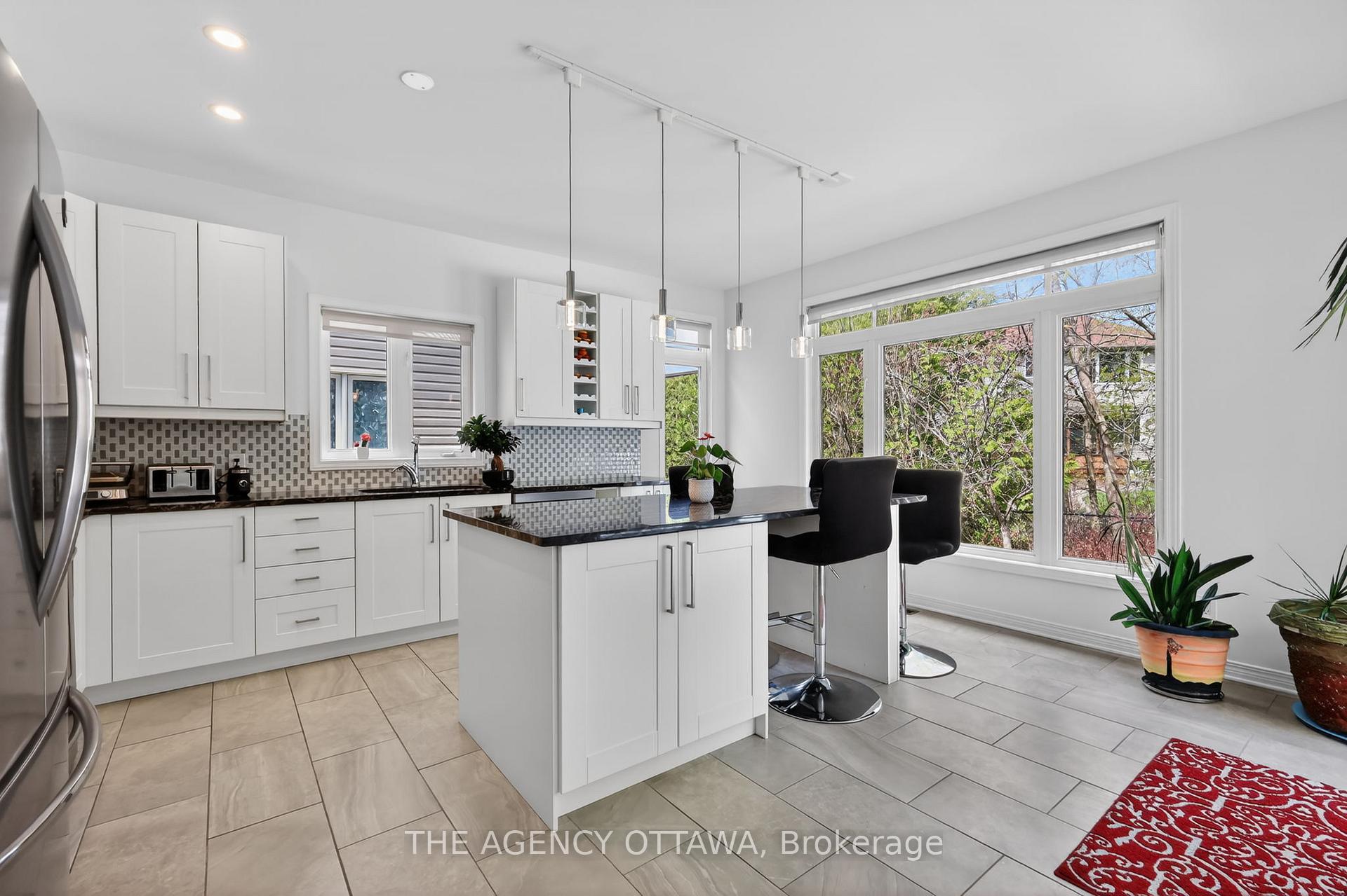 Photo 11 of 321 Goldridge Drive, Ottawa, Kanata - Kanata Lakes/Heritage Hills — HOMEH