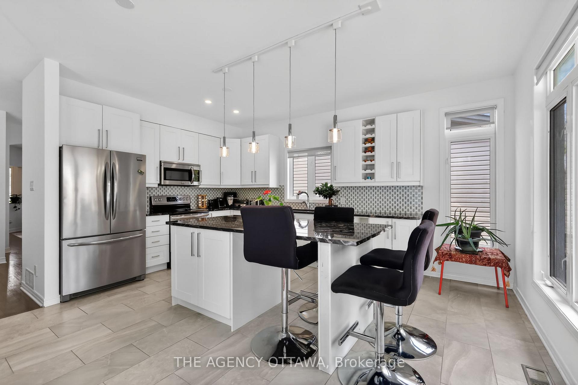 Photo 12 of 321 Goldridge Drive, Ottawa, Kanata - Kanata Lakes/Heritage Hills — HOMEH