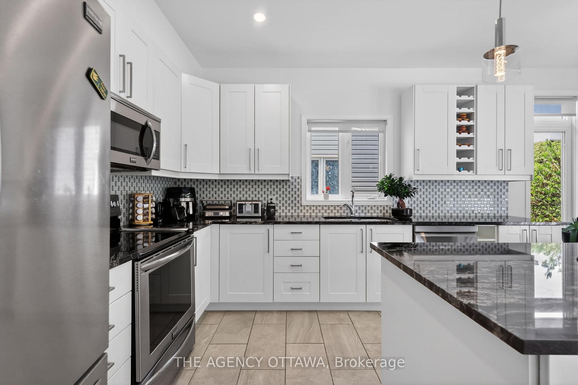 Photo 13 of 321 Goldridge Drive, Ottawa, Kanata - Kanata Lakes/Heritage Hills — HOMEH