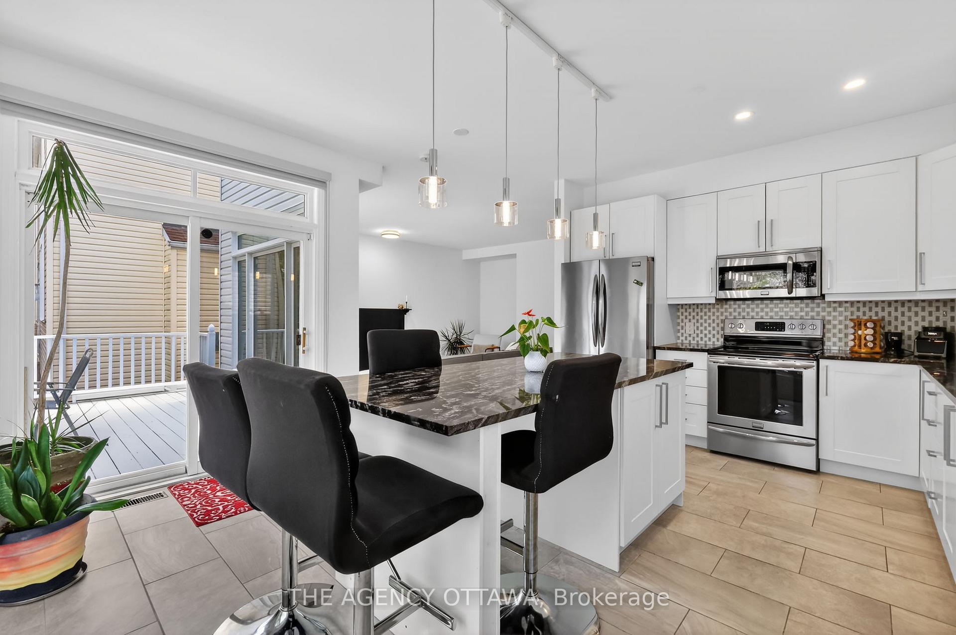 Photo 17 of 321 Goldridge Drive, Ottawa, Kanata - Kanata Lakes/Heritage Hills — HOMEH