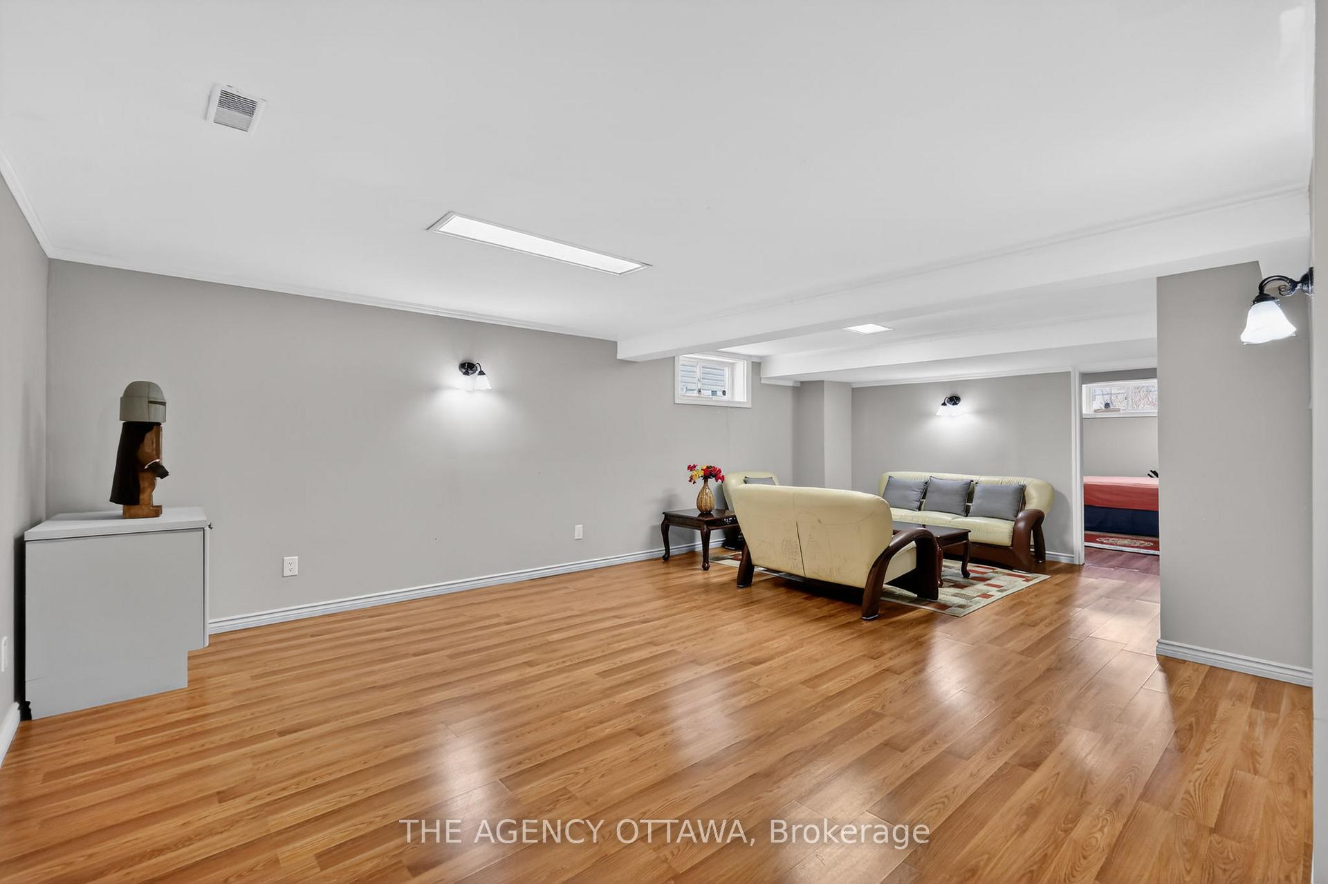 Photo 34 of 321 Goldridge Drive, Ottawa, Kanata - Kanata Lakes/Heritage Hills — HOMEH