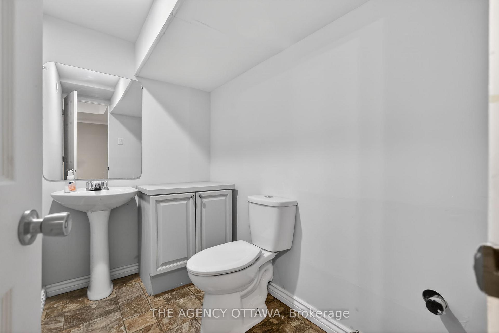 Photo 36 of 321 Goldridge Drive, Ottawa, Kanata - Kanata Lakes/Heritage Hills — HOMEH