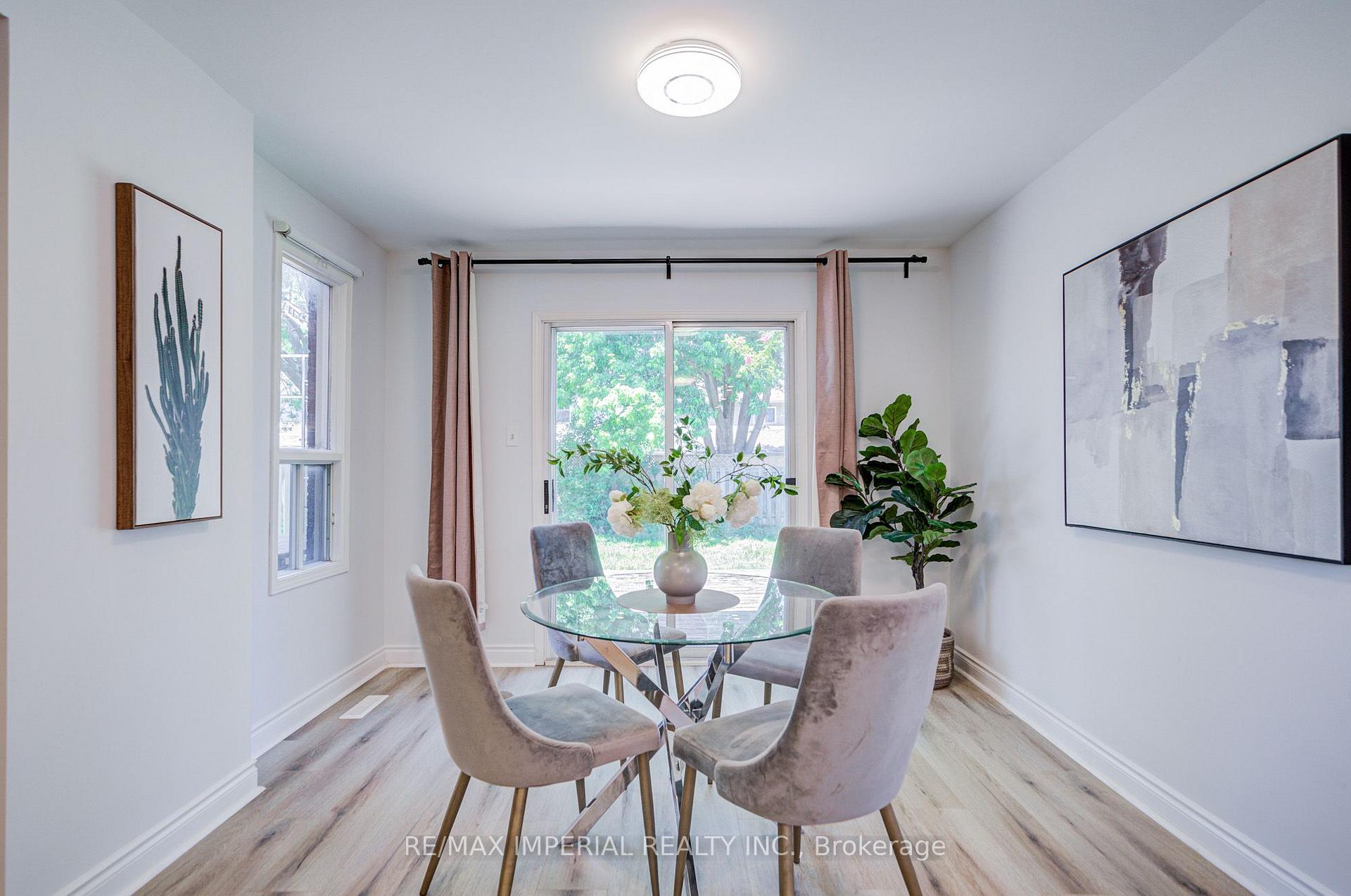 Photo 10 of 3377 Hargrove Road, Mississauga, Erin Mills — HOMEH