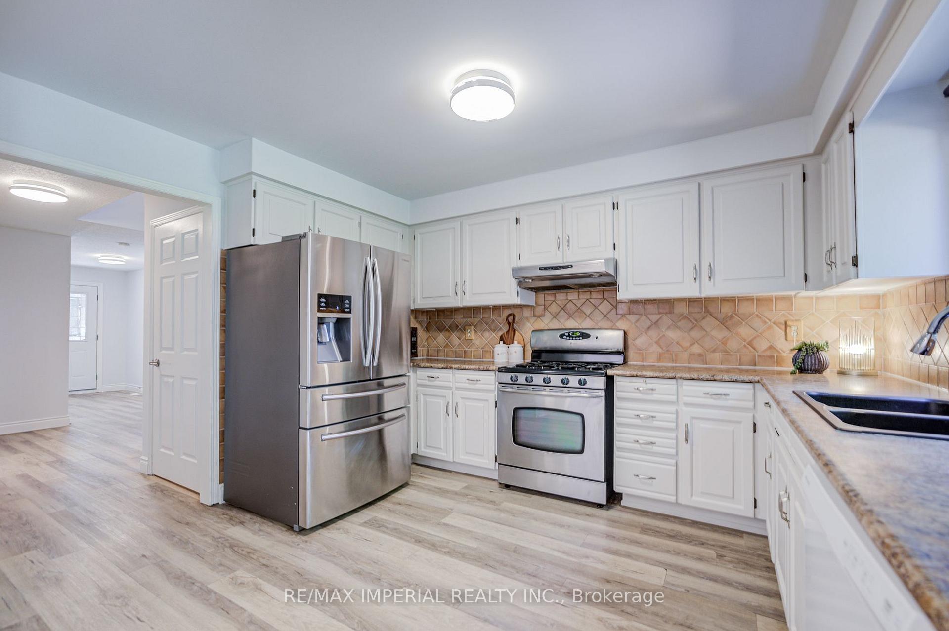 Photo 11 of 3377 Hargrove Road, Mississauga, Erin Mills — HOMEH