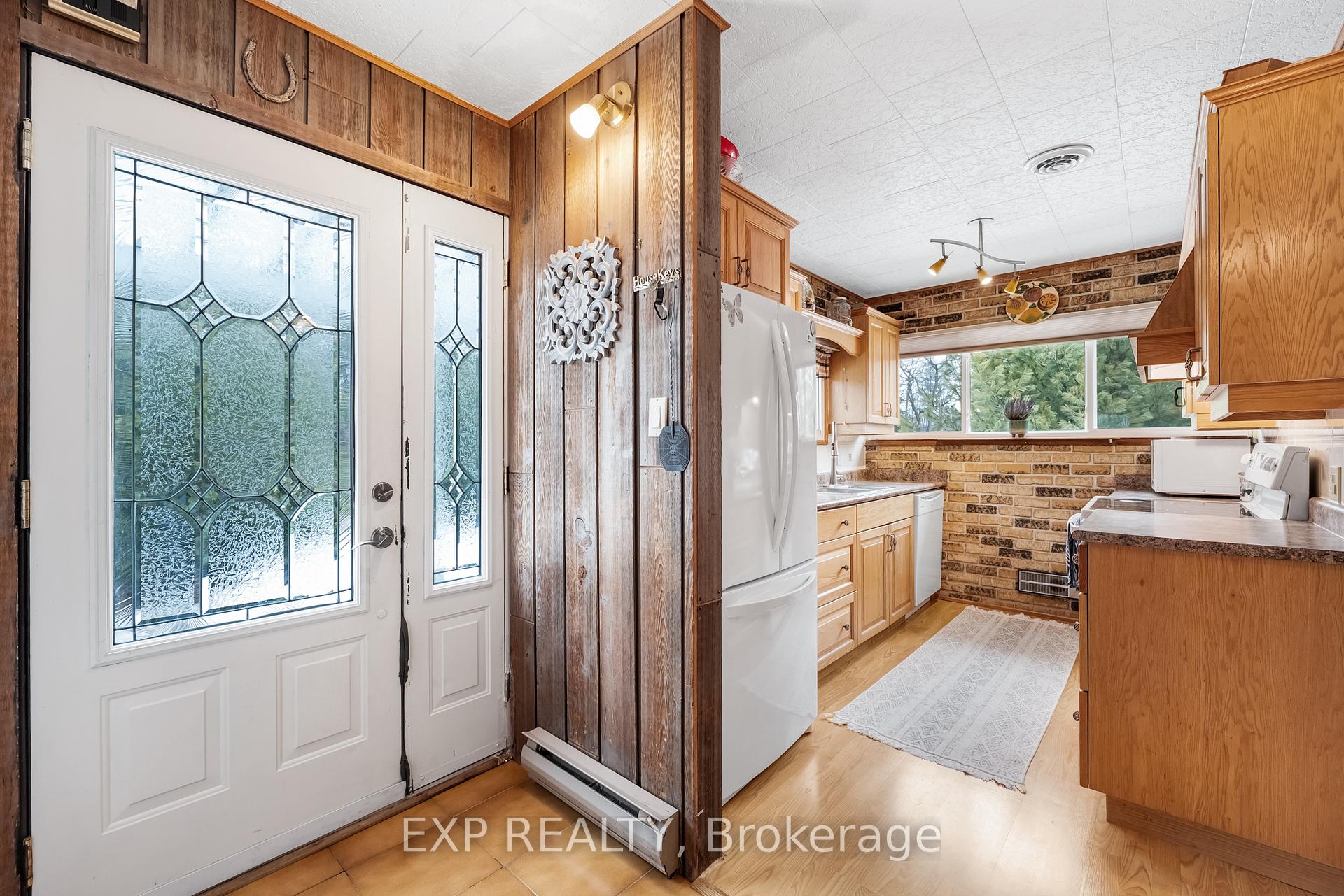 Photo 4 of 3909 Richview Road, Innisfil, Rural Innisfil — HOMEH