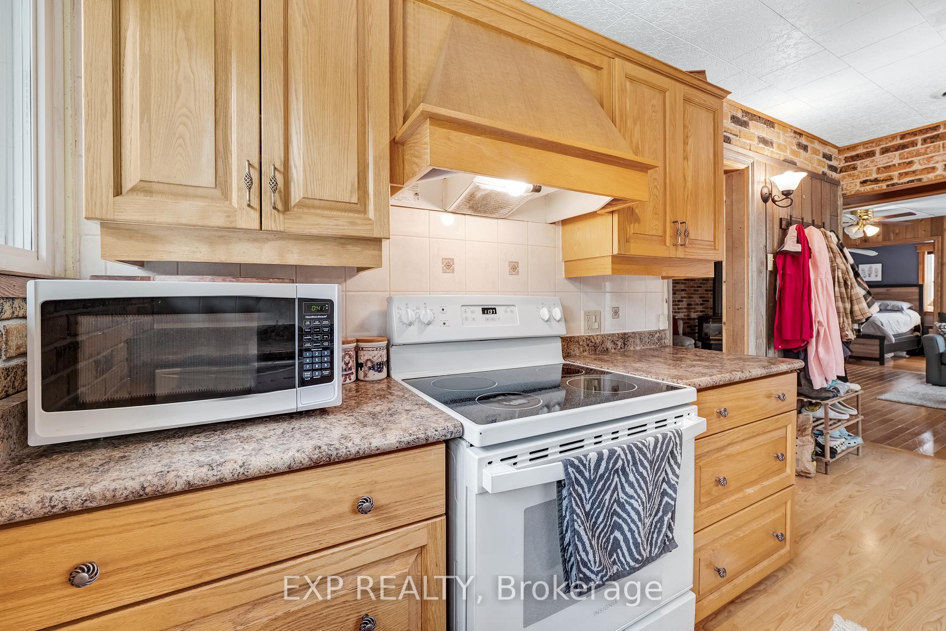 Photo 9 of 3909 Richview Road, Innisfil, Rural Innisfil — HOMEH