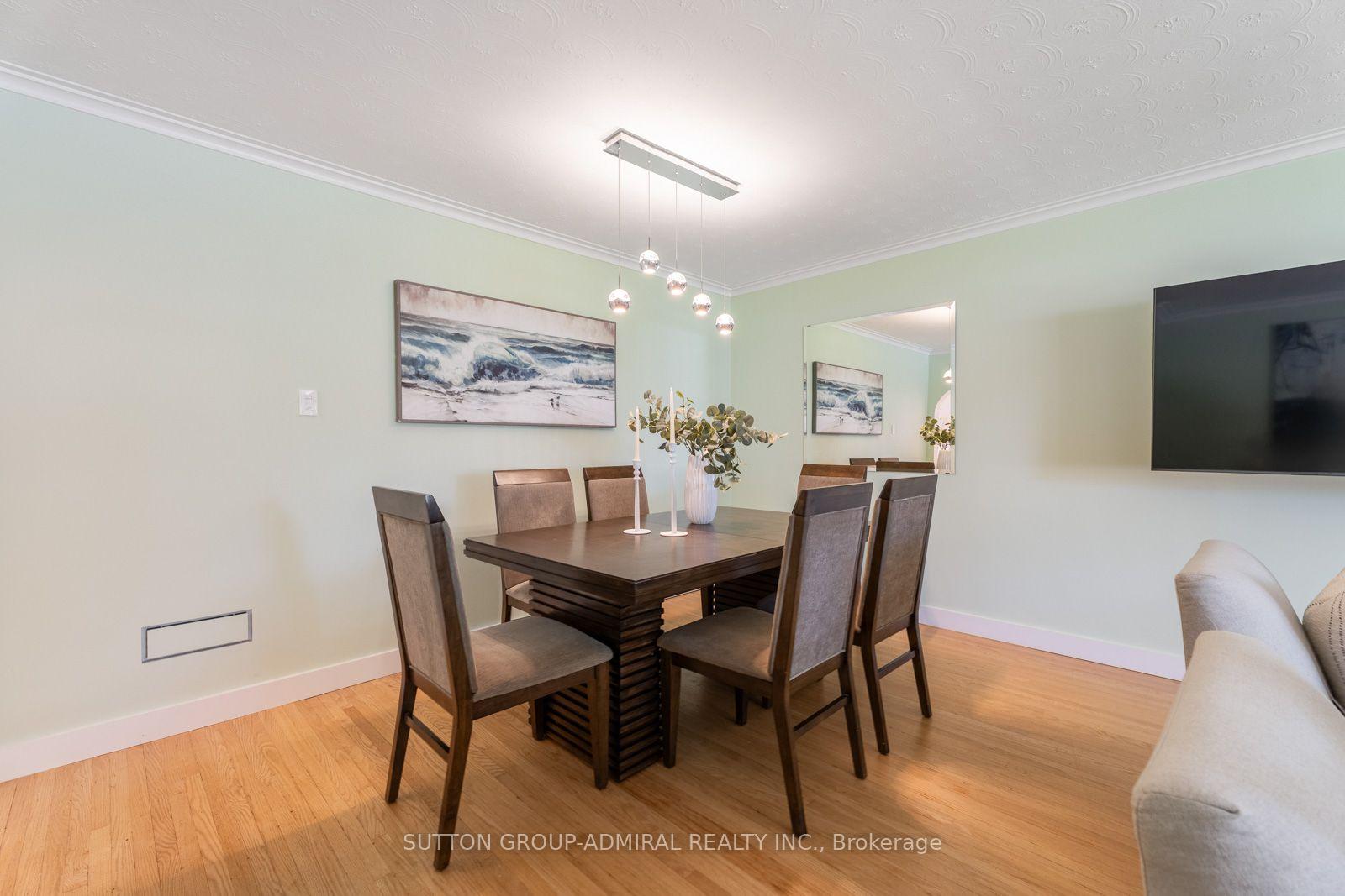 Photo 13 of 25 Rowallan Drive, Scarborough, West Hill — HOMEH