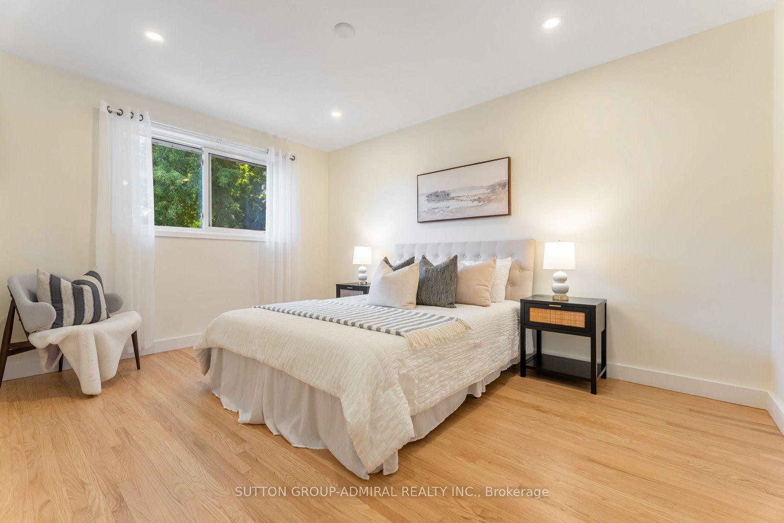 Photo 15 of 25 Rowallan Drive, Scarborough, West Hill — HOMEH