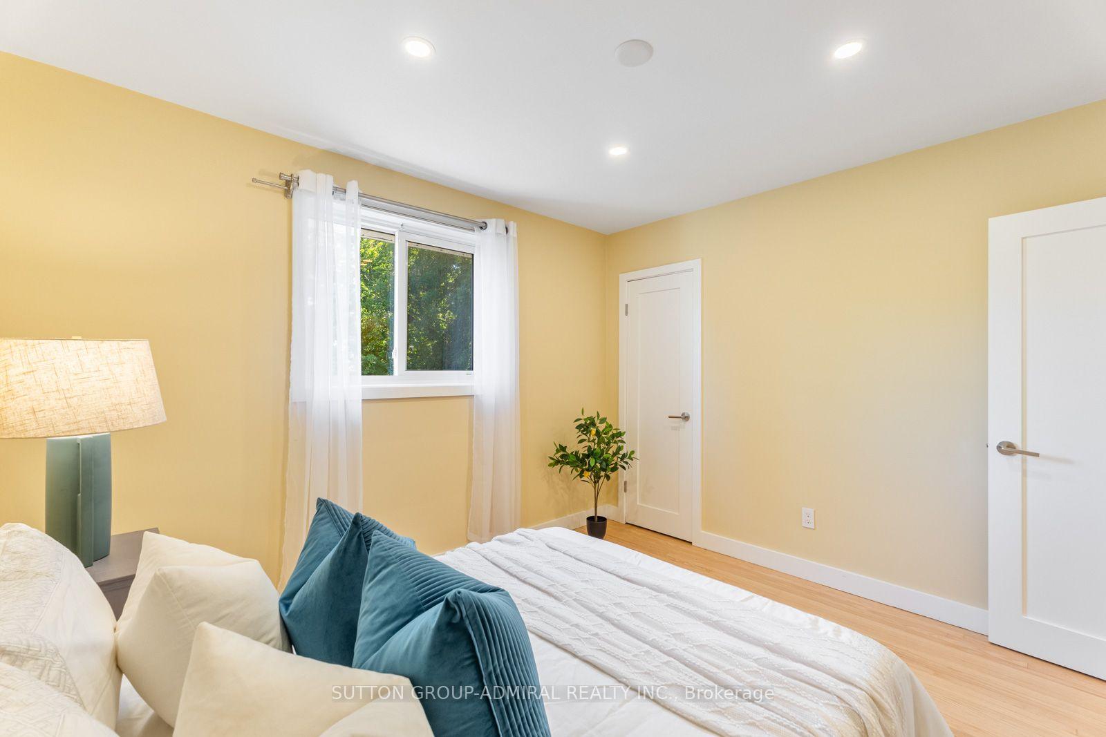 Photo 20 of 25 Rowallan Drive, Scarborough, West Hill — HOMEH