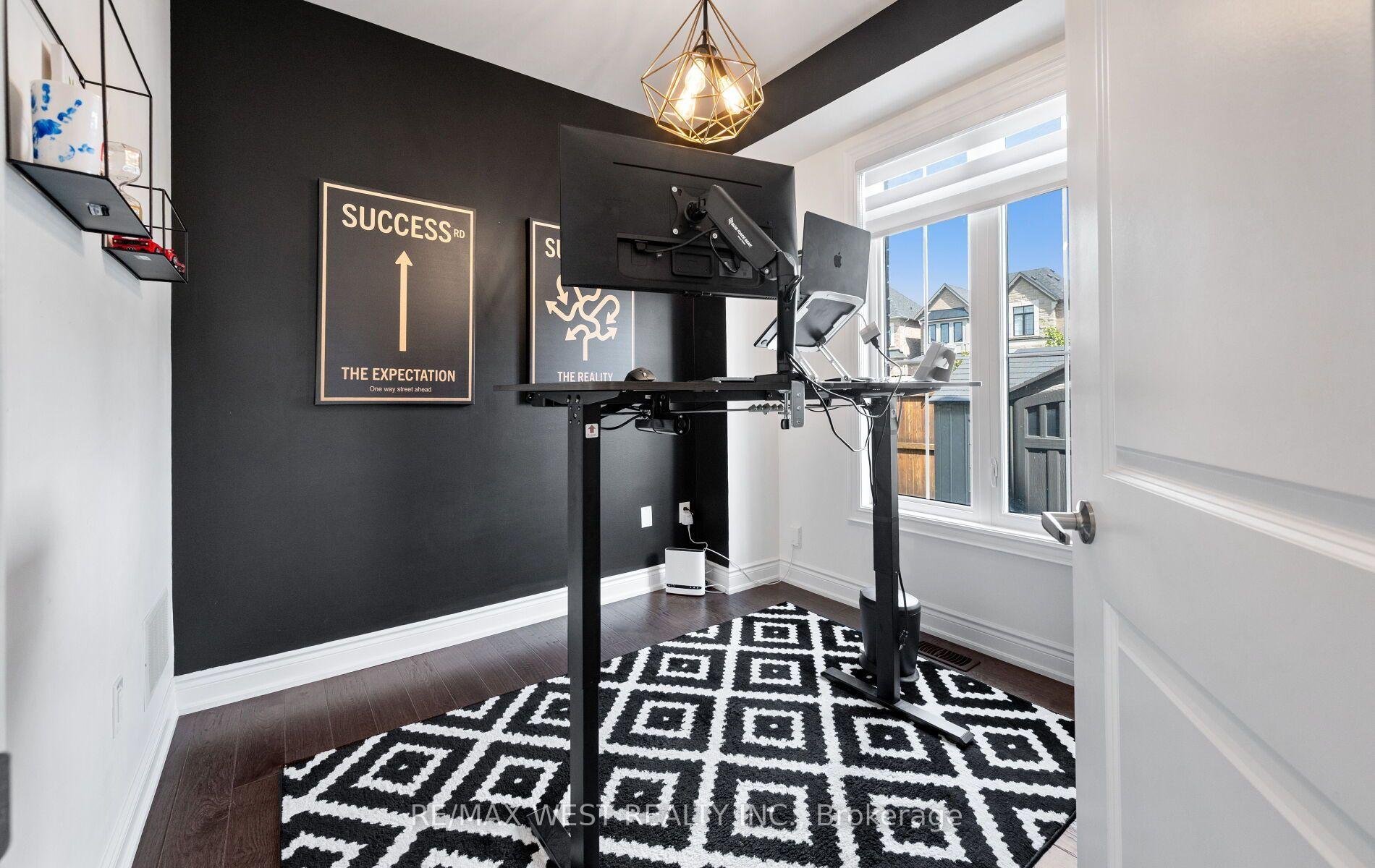 Photo 30 of 133 Rotondo Crescent, Vaughan, Kleinburg — HOMEH