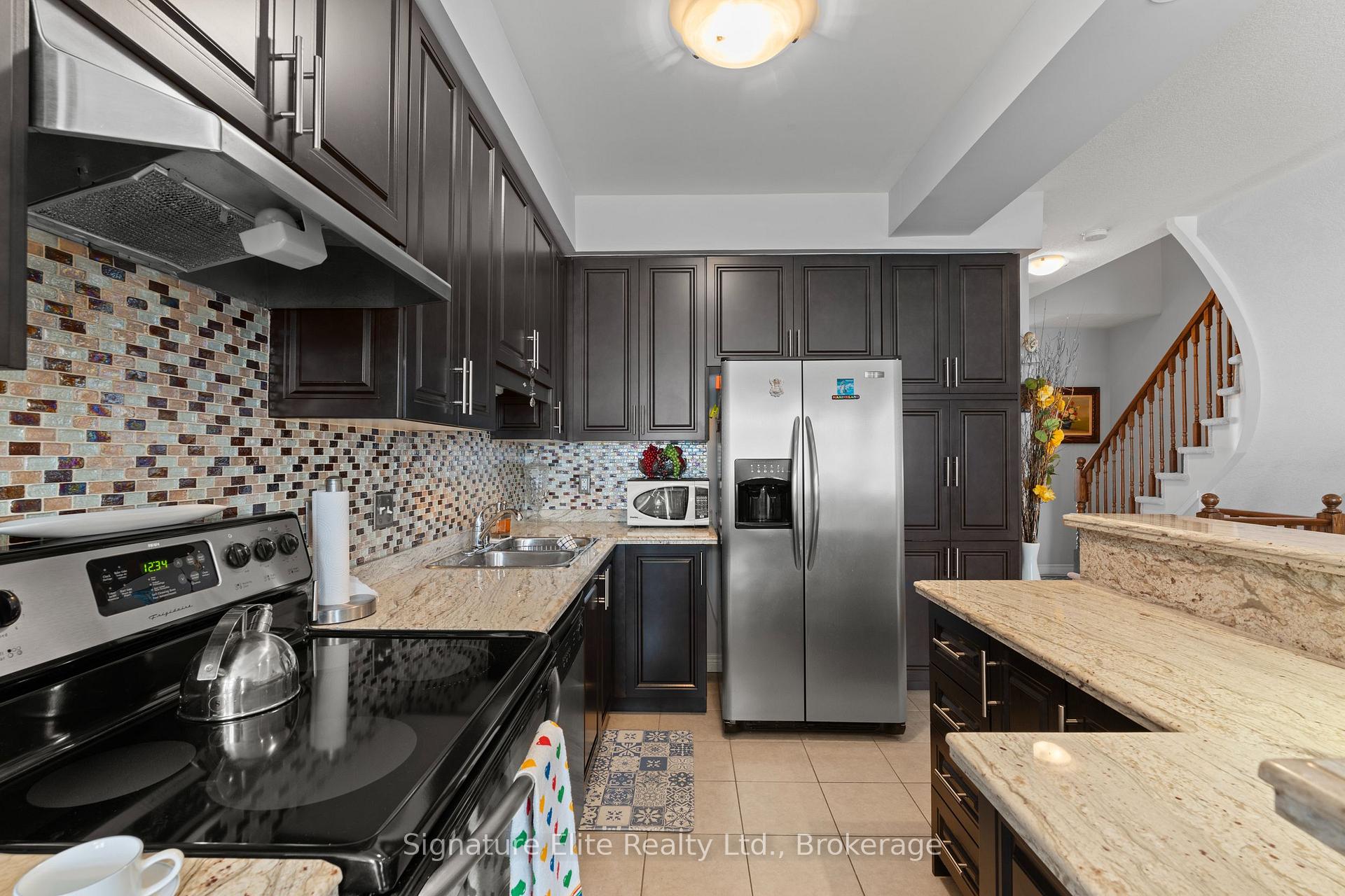 Photo 7 of 51 Marina Point Crescent, Hamilton, Winona Park — HOMEH