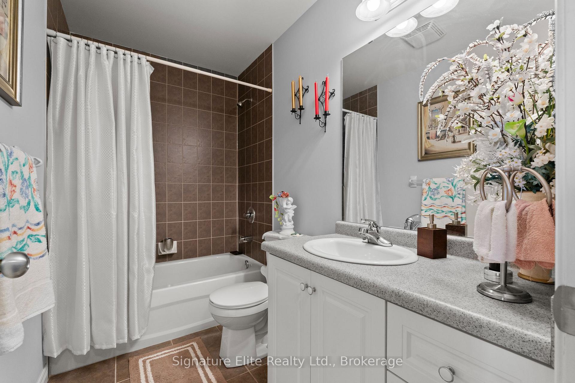 Photo 15 of 51 Marina Point Crescent, Hamilton, Winona Park — HOMEH