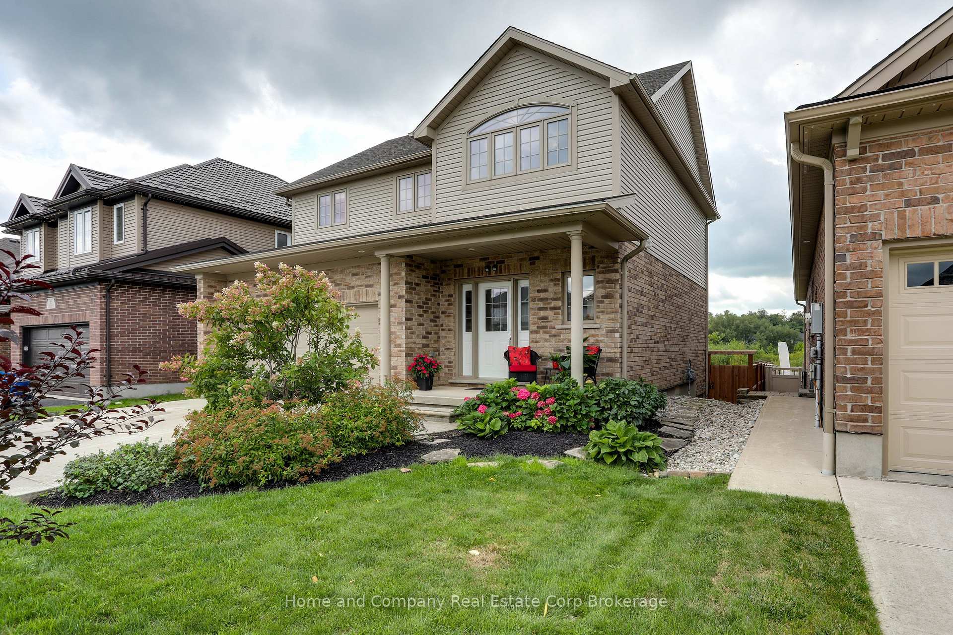Photo 3 of 37 Thomas Street, Stratford — HOMEH