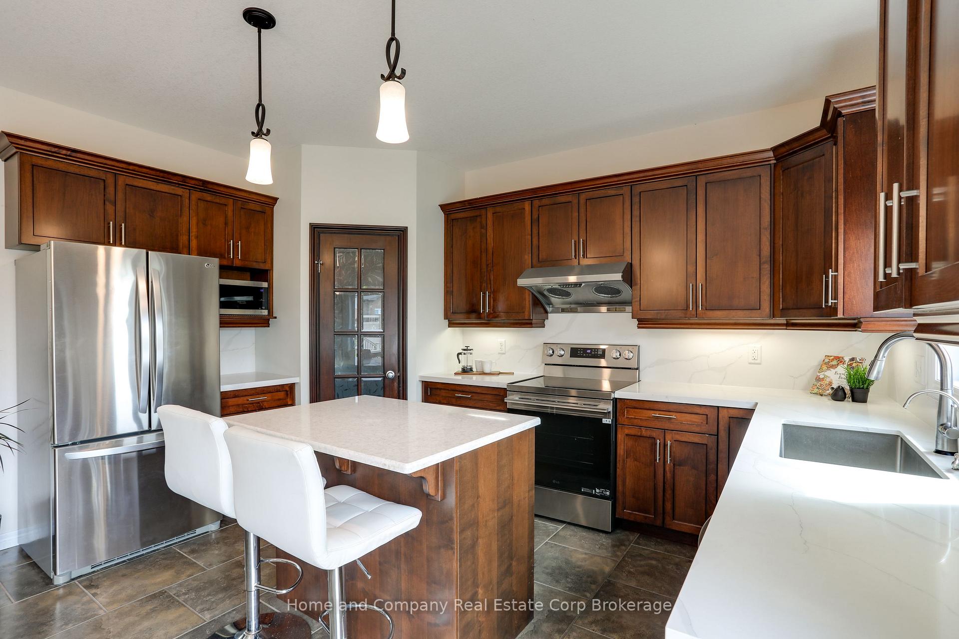Photo 14 of 37 Thomas Street, Stratford — HOMEH