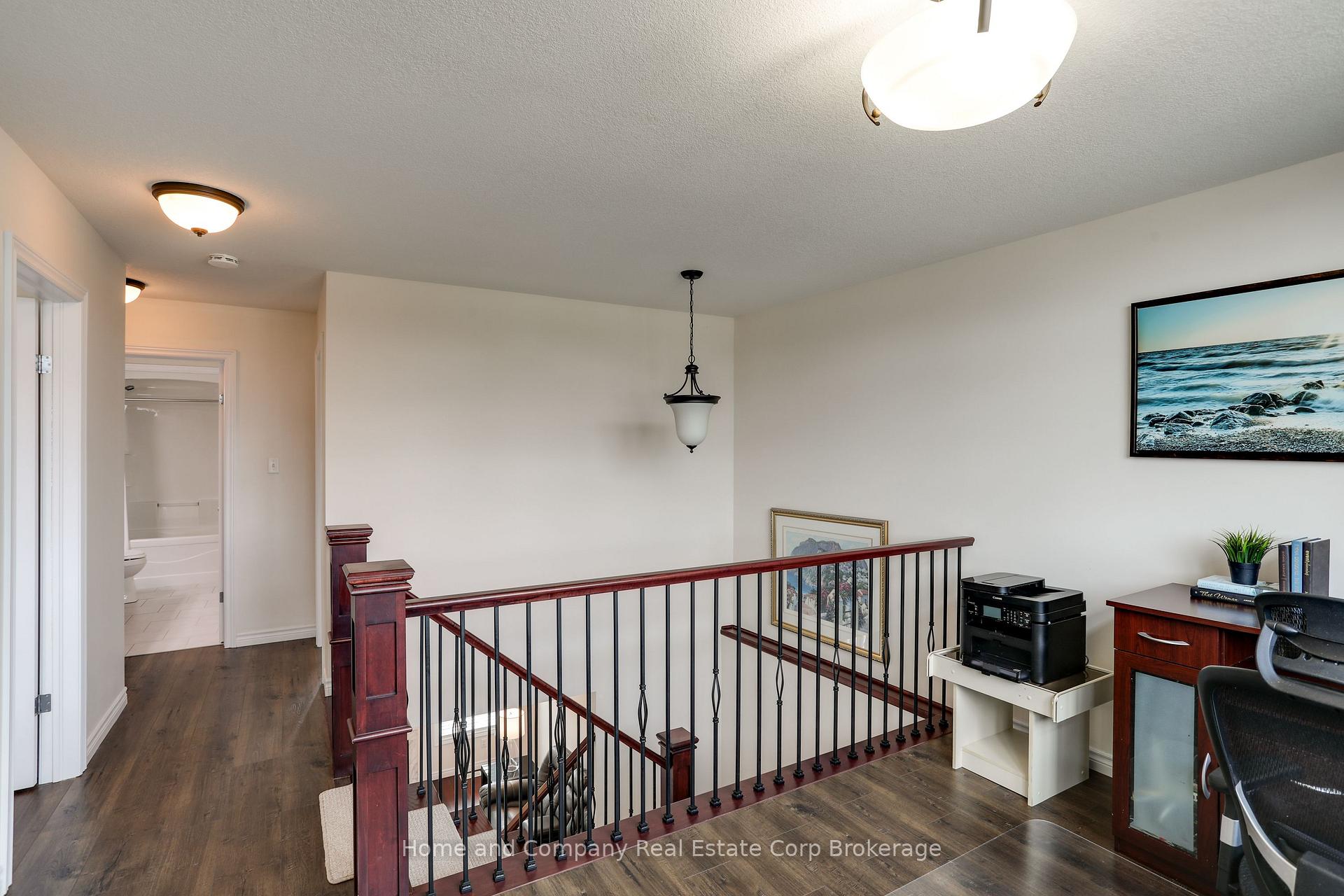 Photo 18 of 37 Thomas Street, Stratford — HOMEH
