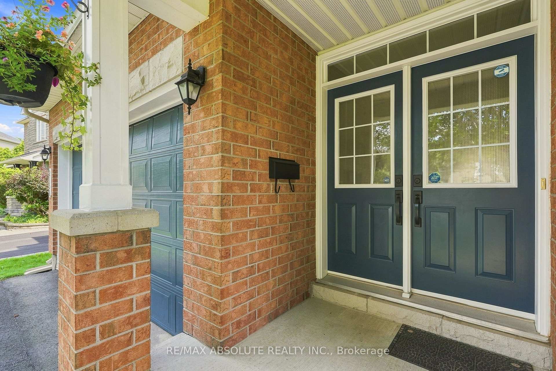 Photo 3 of 2158 Valenceville Crescent, Ottawa, Avalon East — HOMEH