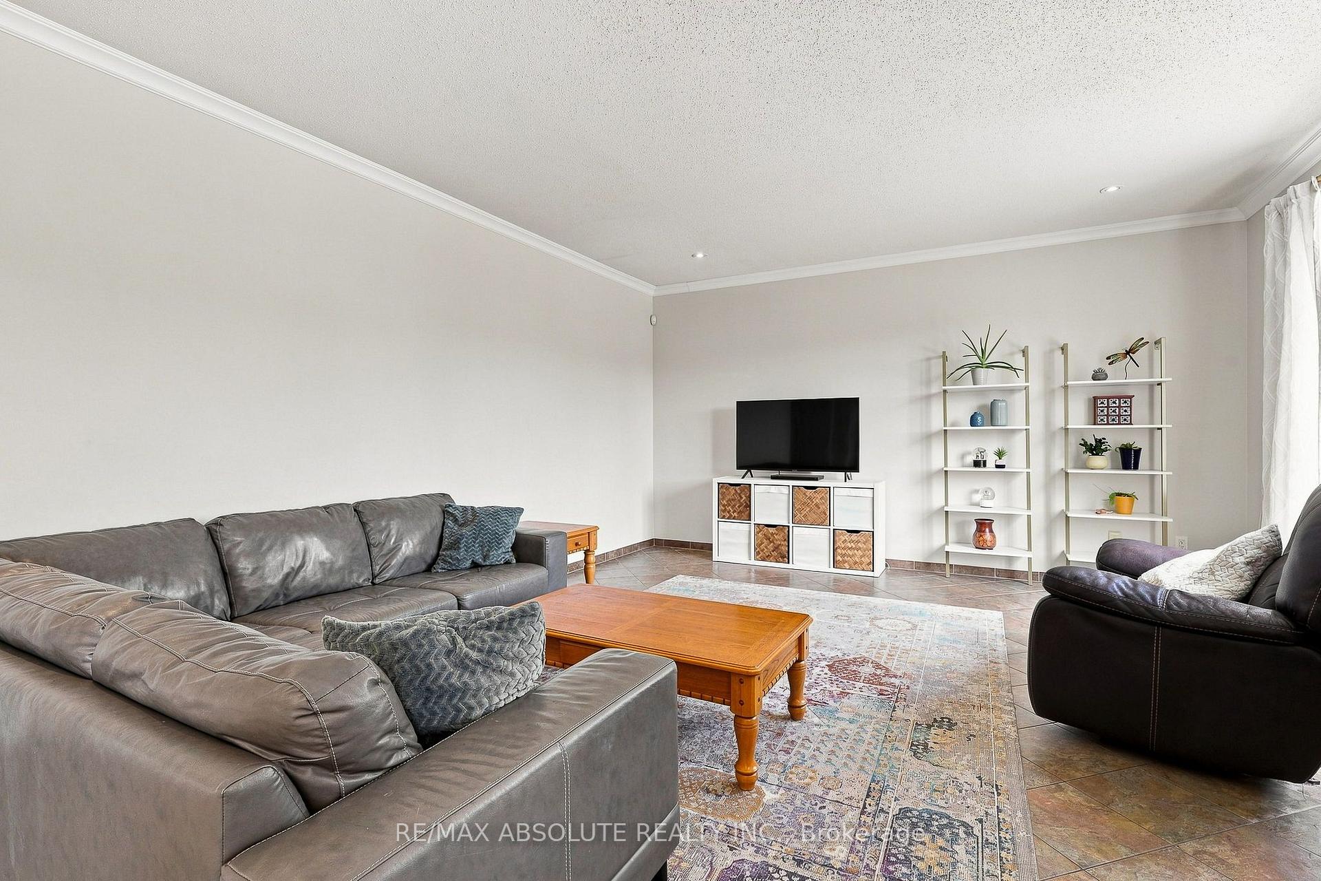 Photo 19 of 2158 Valenceville Crescent, Ottawa, Avalon East — HOMEH