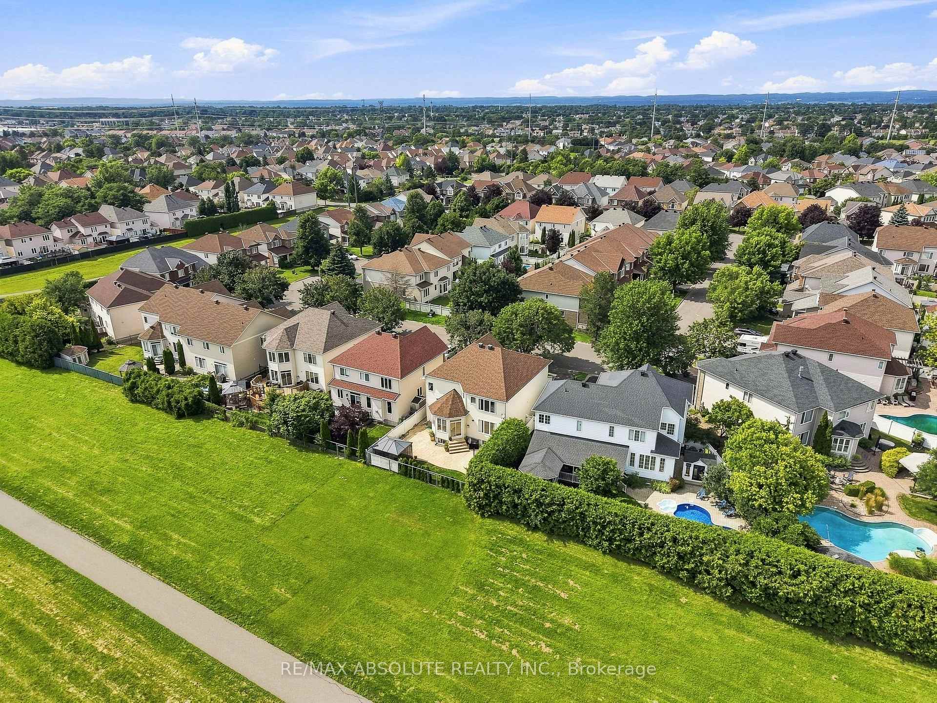 Photo 42 of 2158 Valenceville Crescent, Ottawa, Avalon East — HOMEH