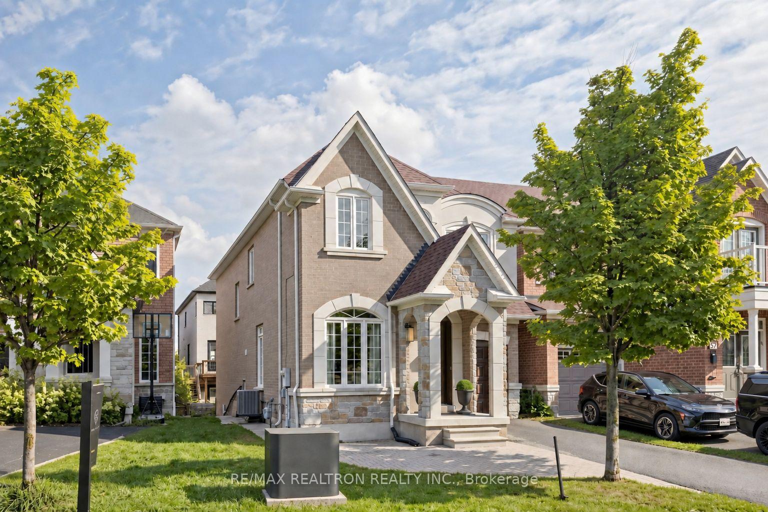 Photo 2 of 59 Dewpoint Road, Vaughan, Patterson — HOMEH