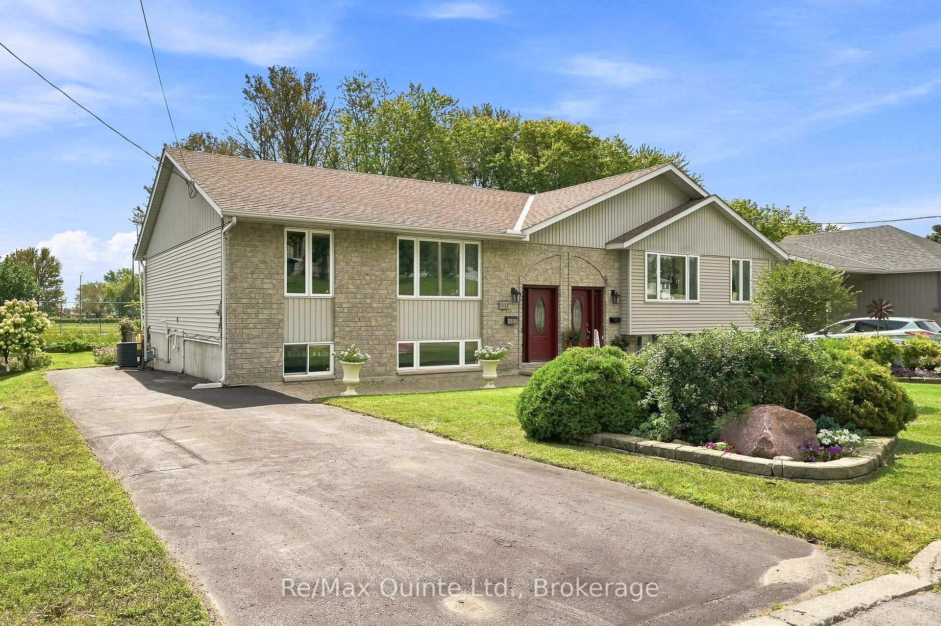 Photo 1 of 51 Bay Street, Quinte West, Trenton Ward — HOMEH