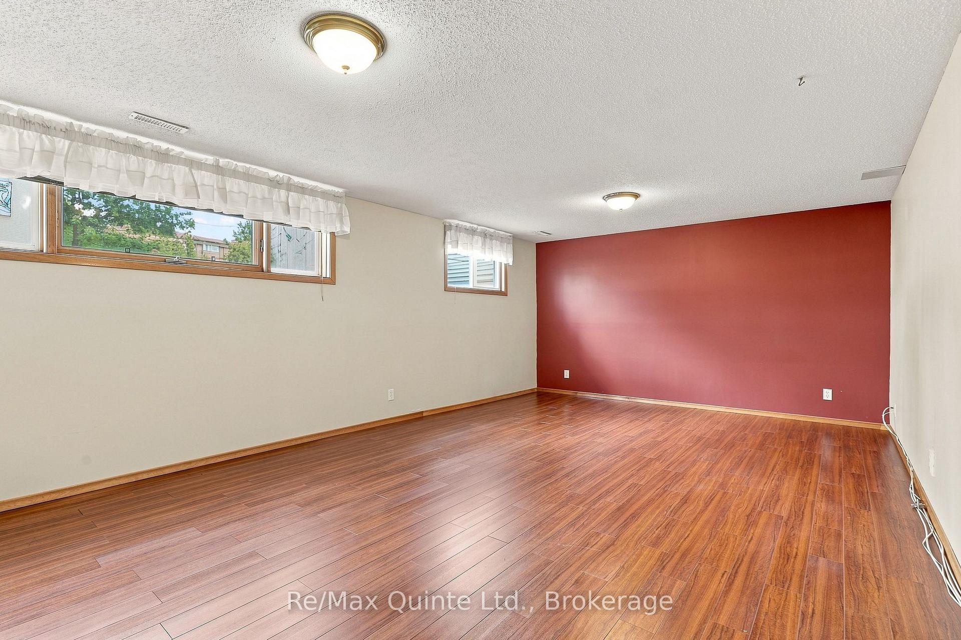 Photo 28 of 51 Bay Street, Quinte West, Trenton Ward — HOMEH