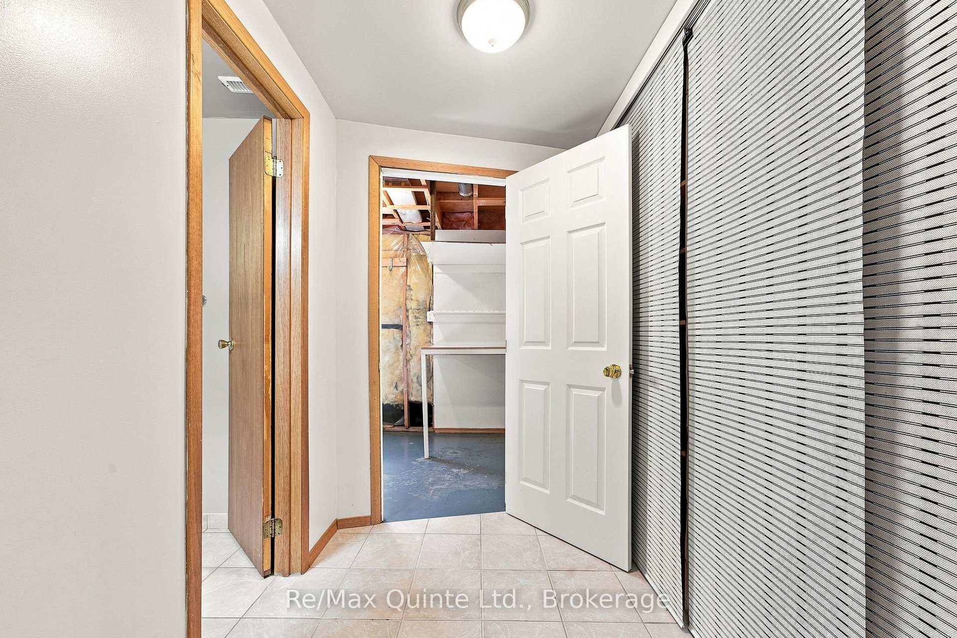Photo 33 of 51 Bay Street, Quinte West, Trenton Ward — HOMEH