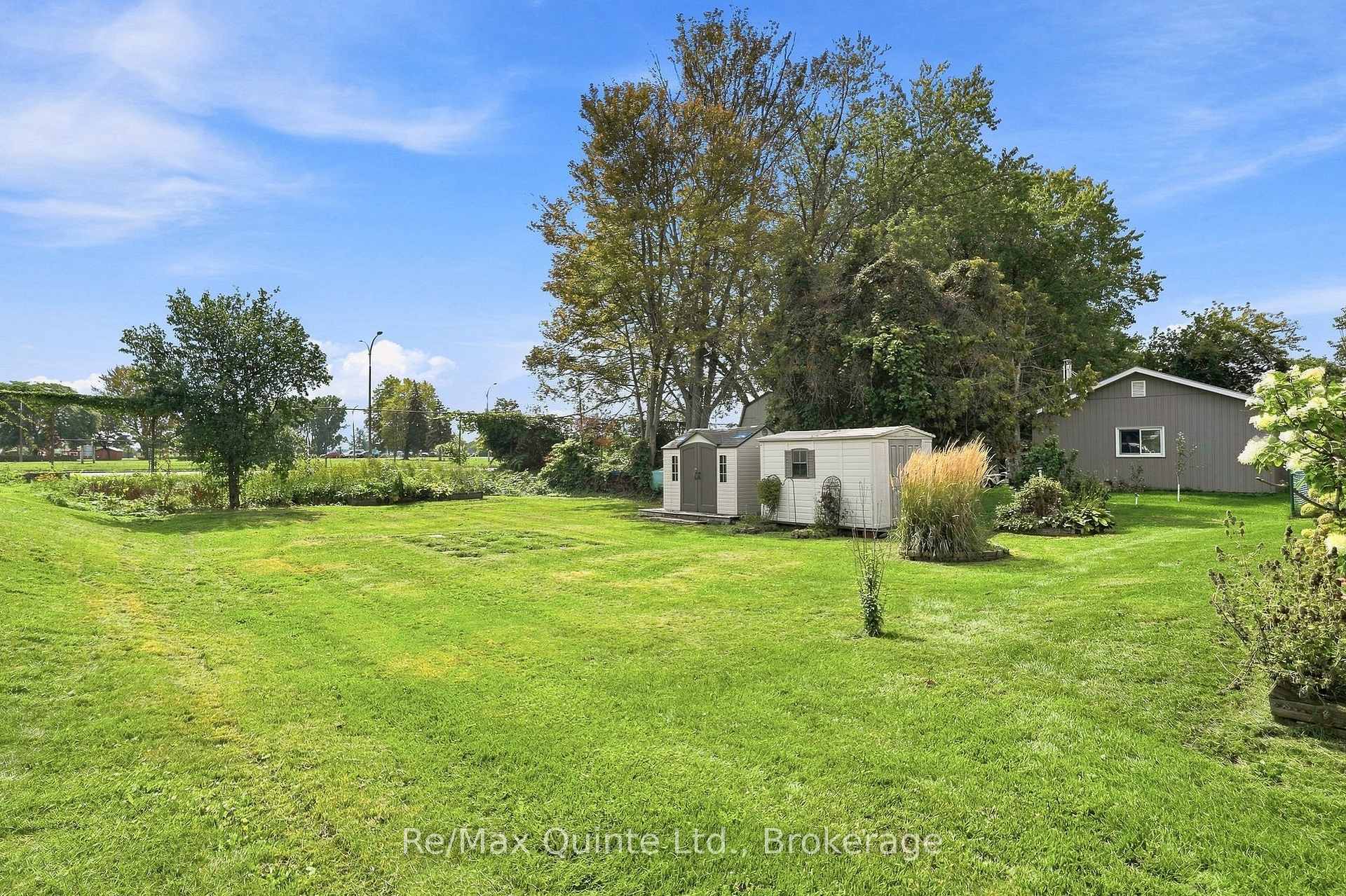 Photo 38 of 51 Bay Street, Quinte West, Trenton Ward — HOMEH