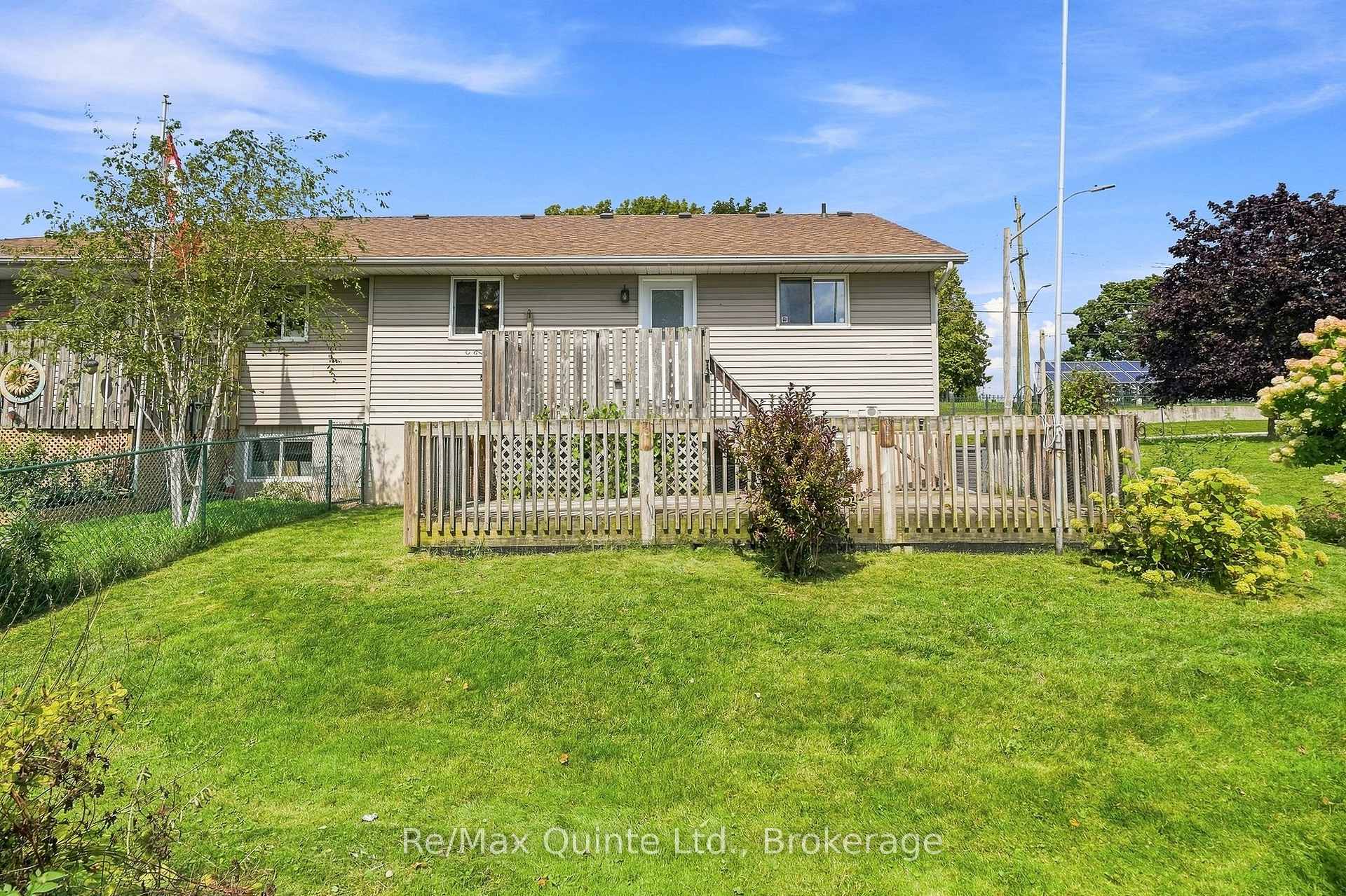 Photo 43 of 51 Bay Street, Quinte West, Trenton Ward — HOMEH