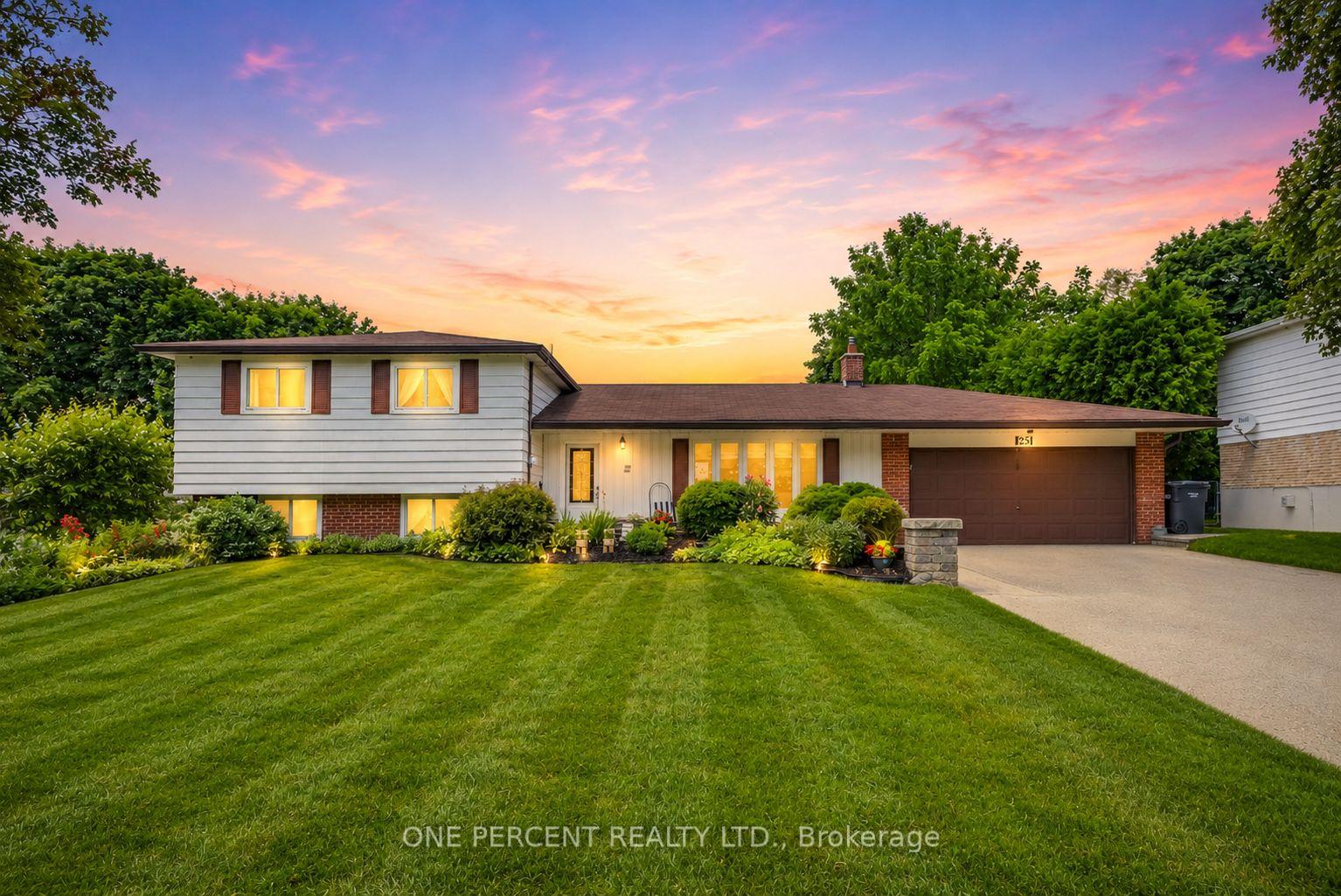 Photo 2 of 25 Hilltop Drive, Caledon, Caledon East — HOMEH
