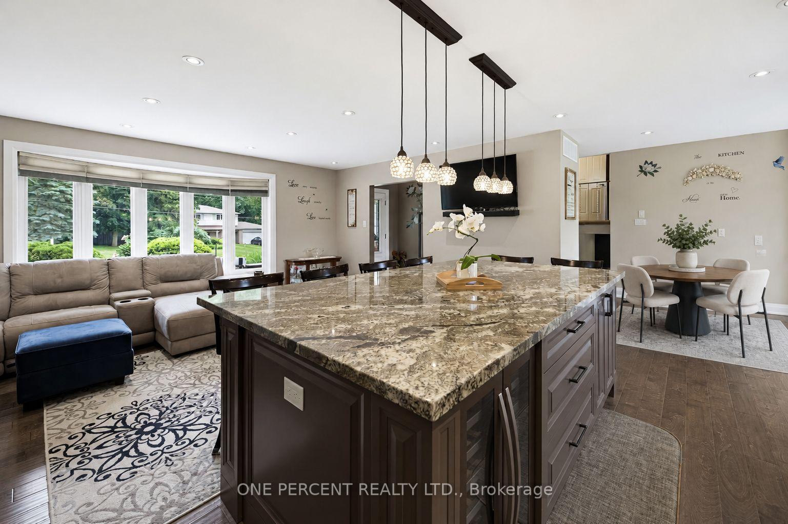Photo 12 of 25 Hilltop Drive, Caledon, Caledon East — HOMEH