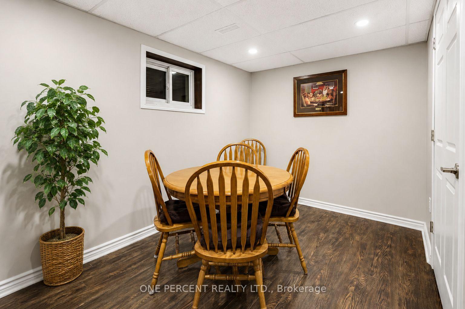 Photo 33 of 25 Hilltop Drive, Caledon, Caledon East — HOMEH