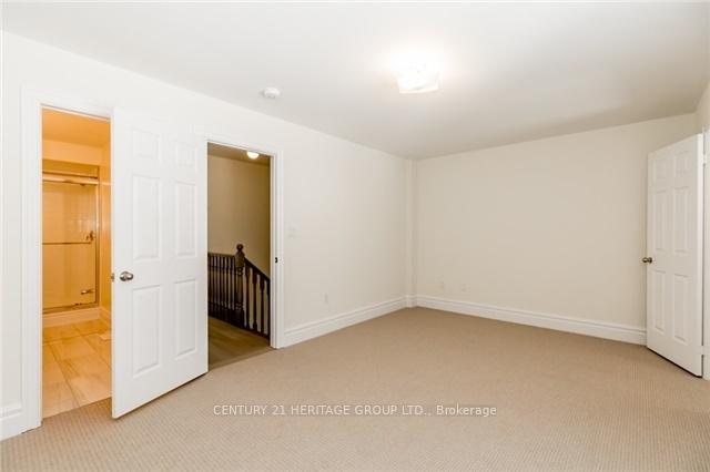 Photo 14 of 35 Farooq Boulevard, Vaughan, Vellore Village — HOMEH